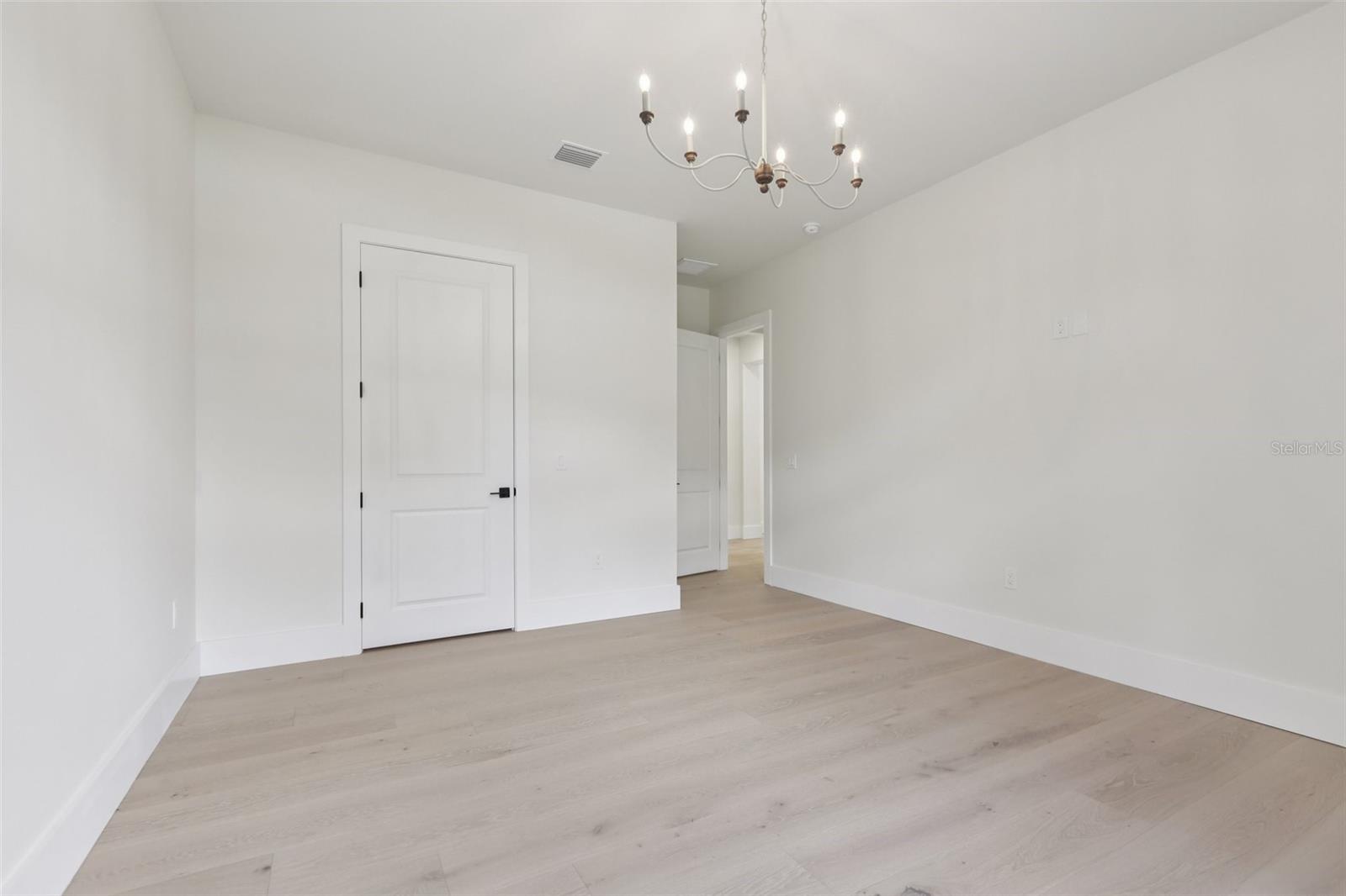 SANCTUARY ON LIVINGSTON PHASE 4 - Residential