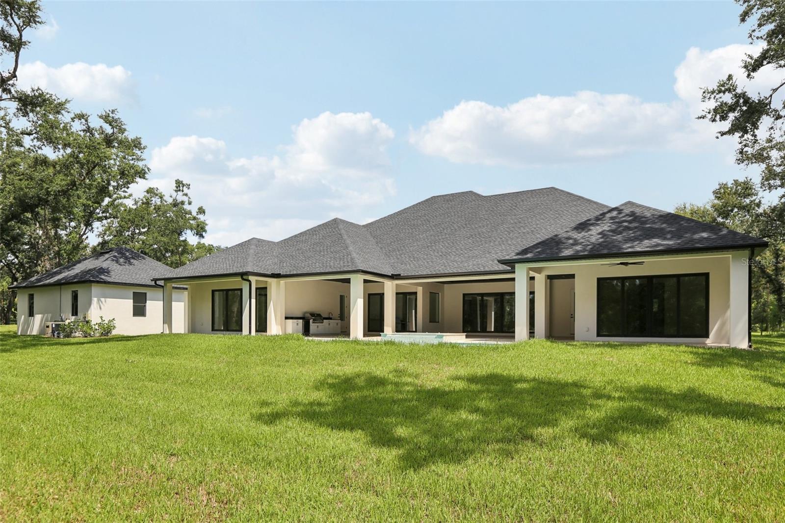 SANCTUARY ON LIVINGSTON PHASE 4 - Residential