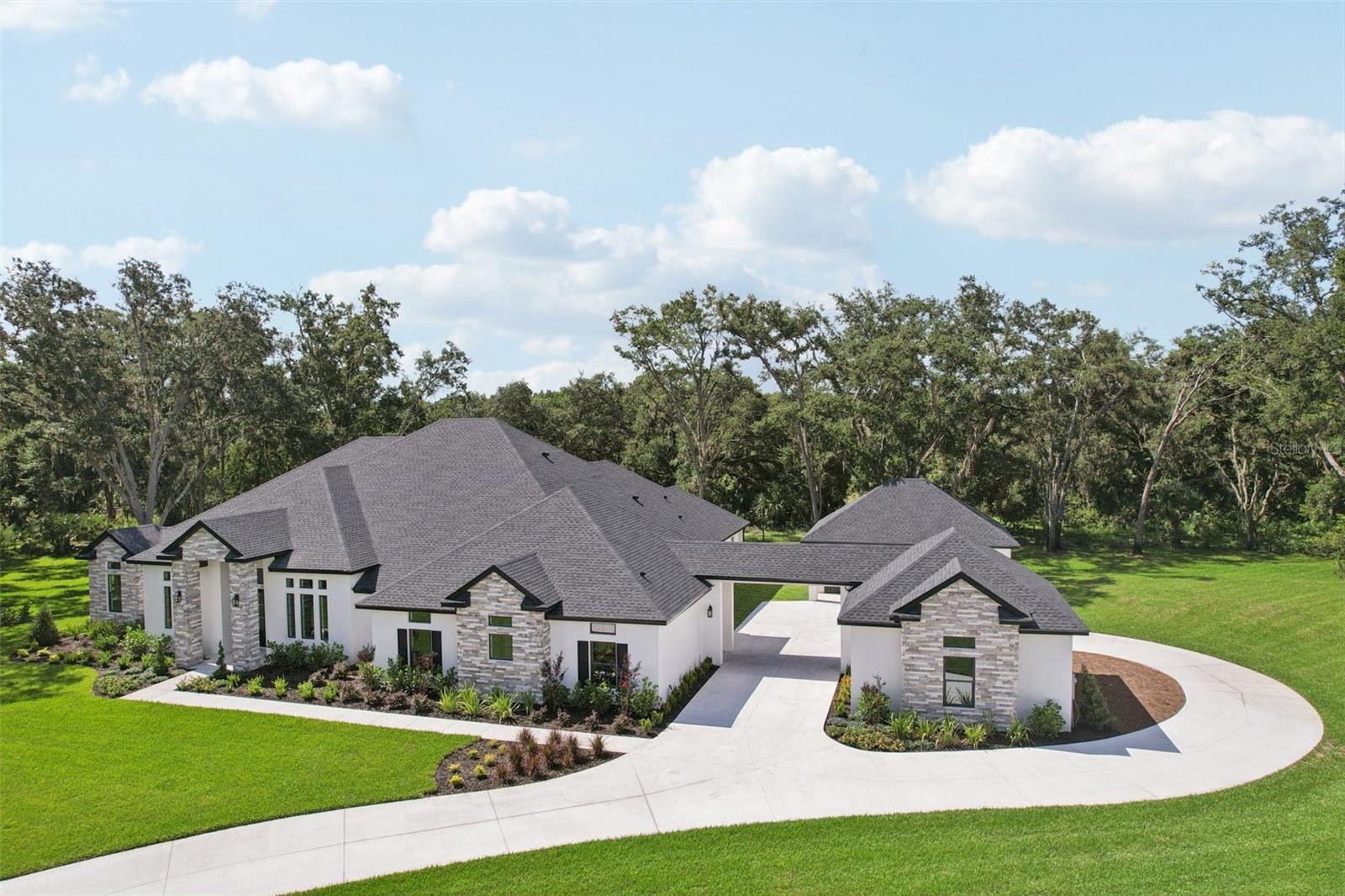 SANCTUARY ON LIVINGSTON PHASE 4 - Residential