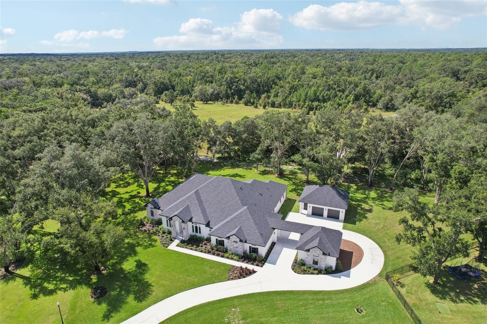 SANCTUARY ON LIVINGSTON PHASE 4 - Residential