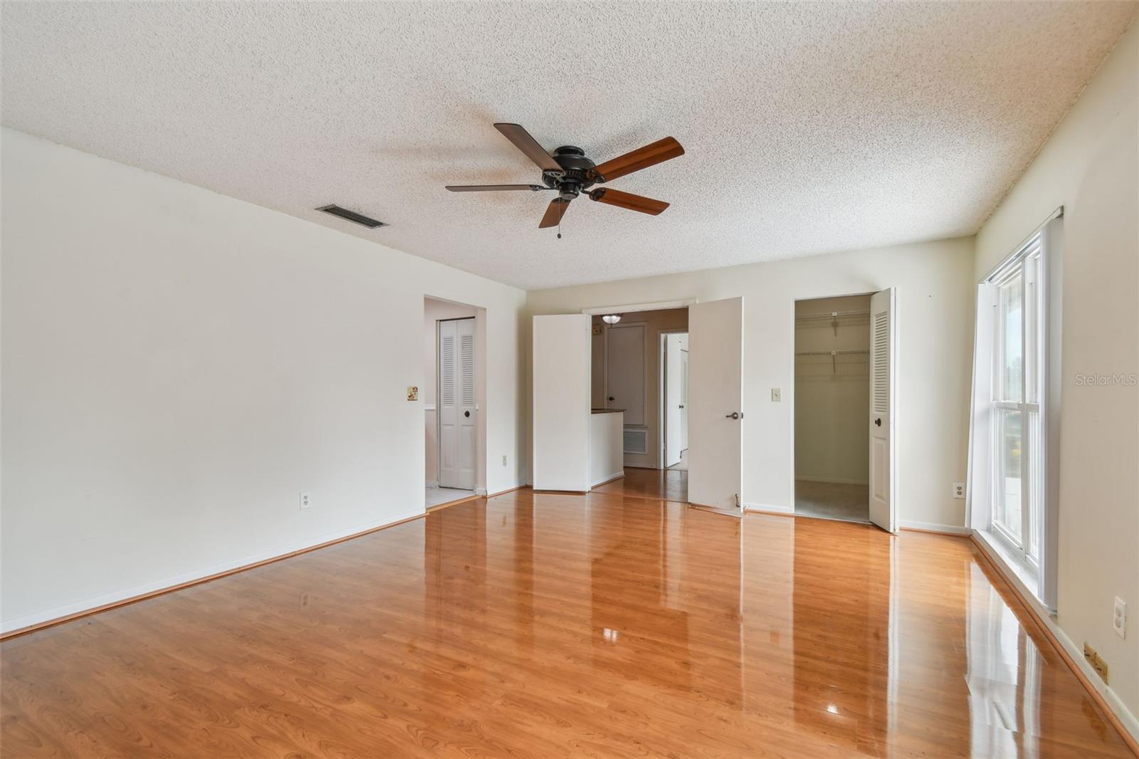 NORTHDALE GOLF CLB SEC D UN 1 - Residential