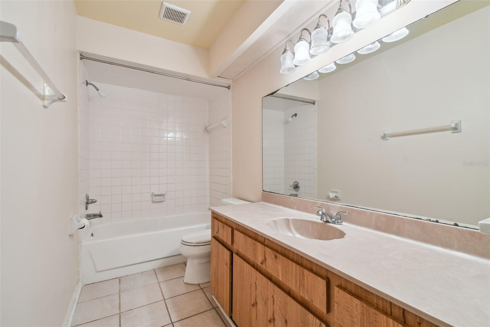 NORTHDALE GOLF CLB SEC D UN 1 - Residential