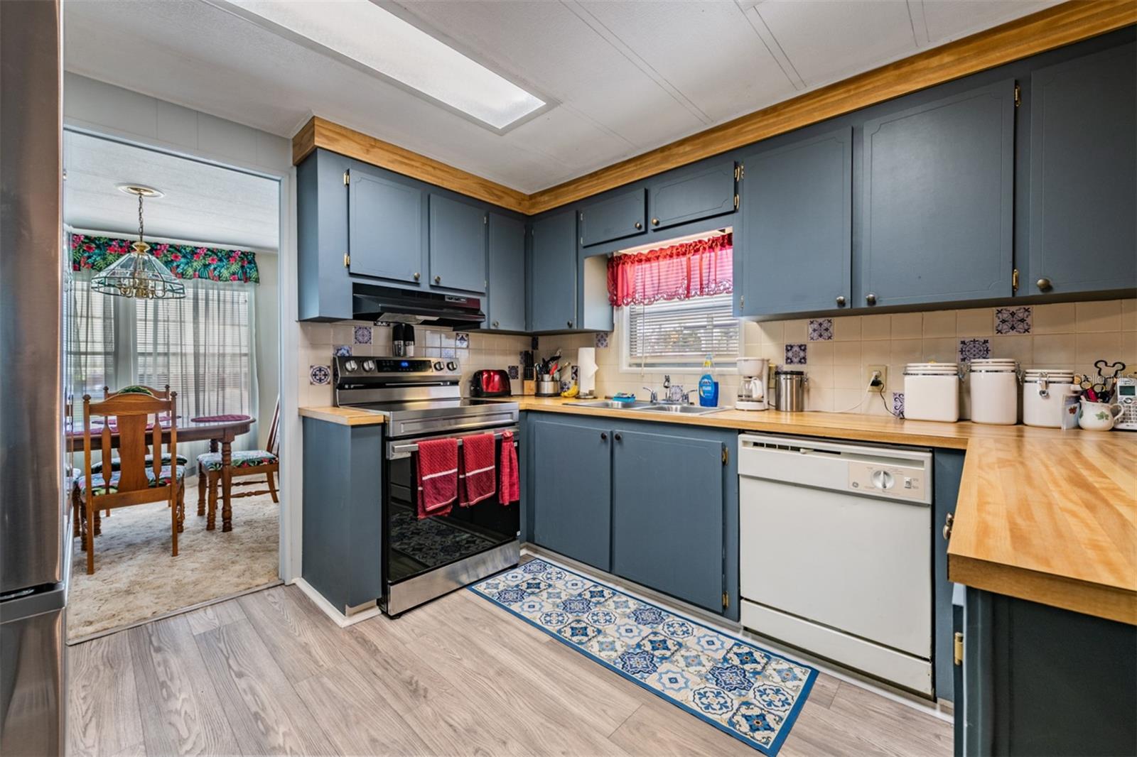 1610 REYNOLDS ROAD 204