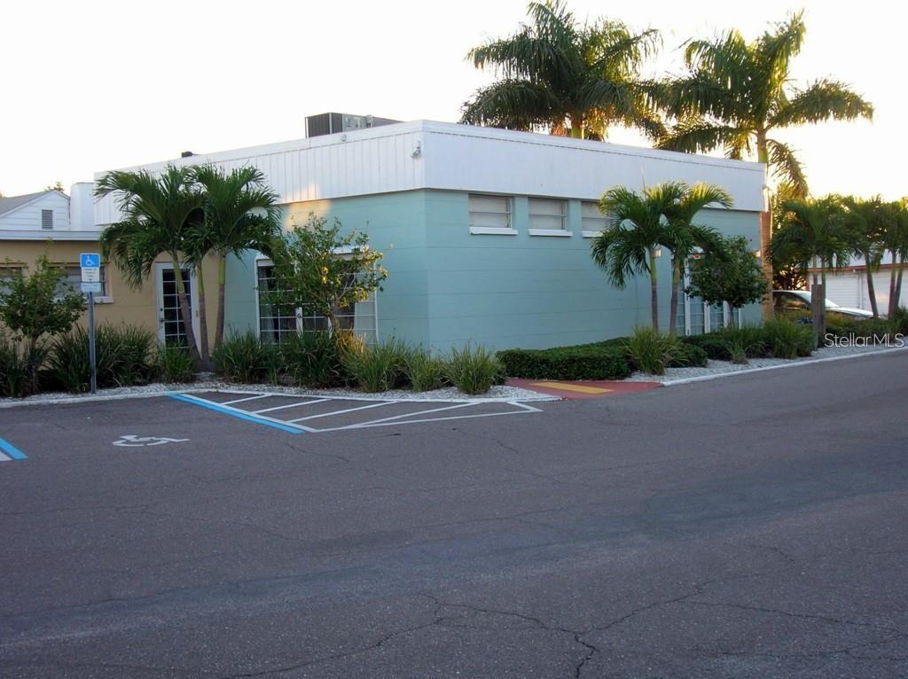 BAREFOOT BEACH RESORT OF INDIAN SHORES - Residential