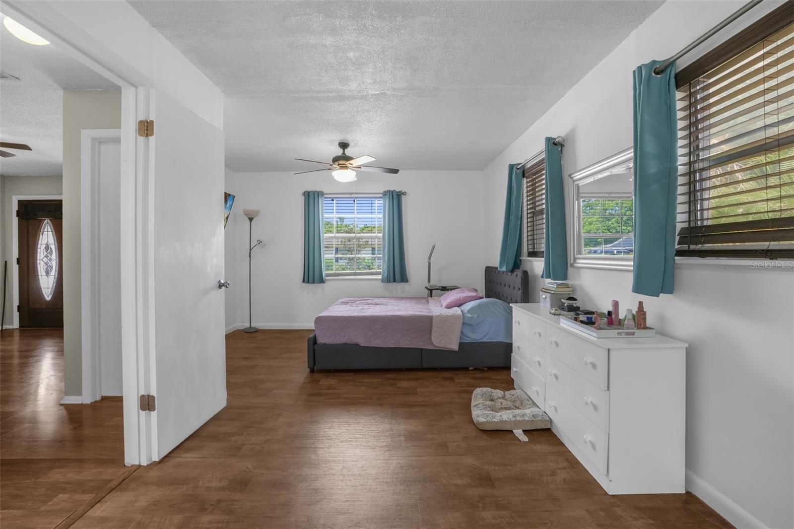 SUNLAND ESTATES 1ST ADD - Residential