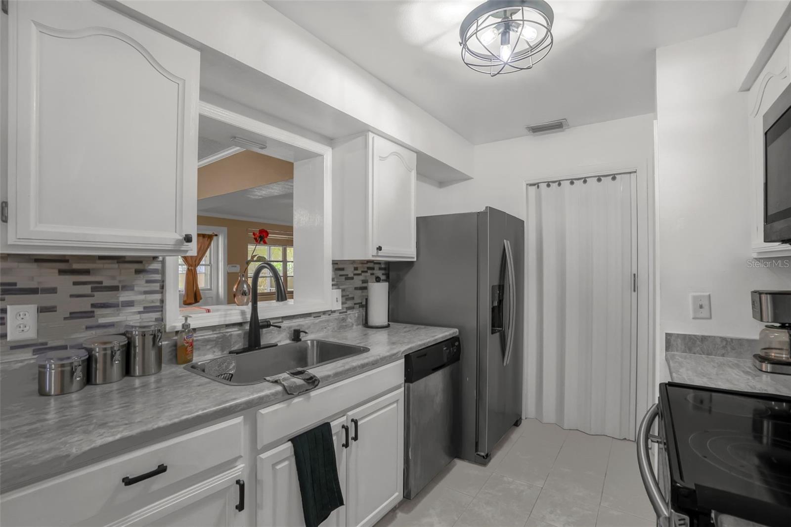 SUNLAND ESTATES 1ST ADD - Residential