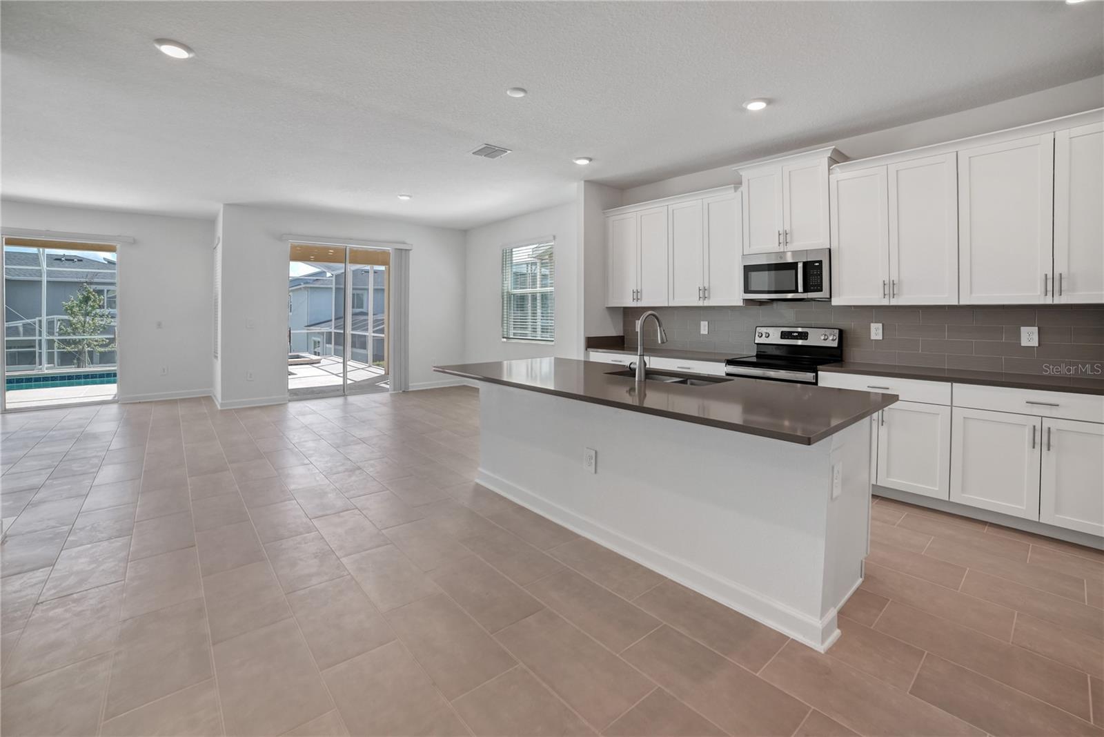STONEYBROOK SOUTH NORTH PCL PH - Residential Lease