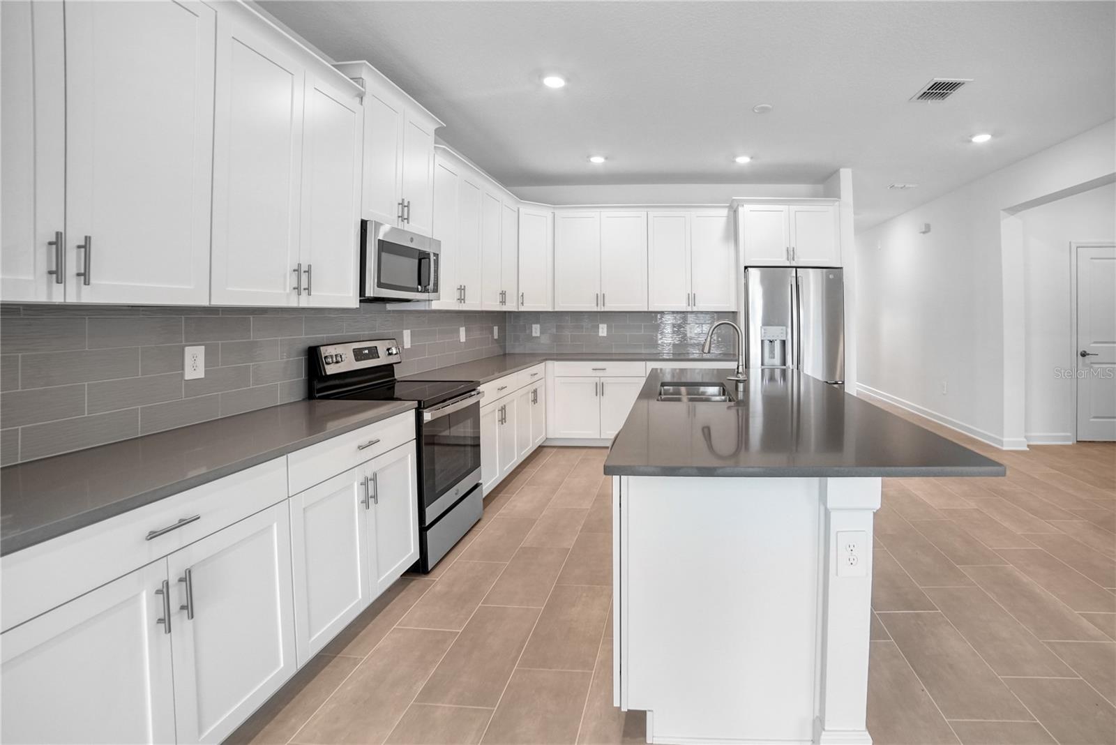 STONEYBROOK SOUTH NORTH PCL PH - Residential Lease