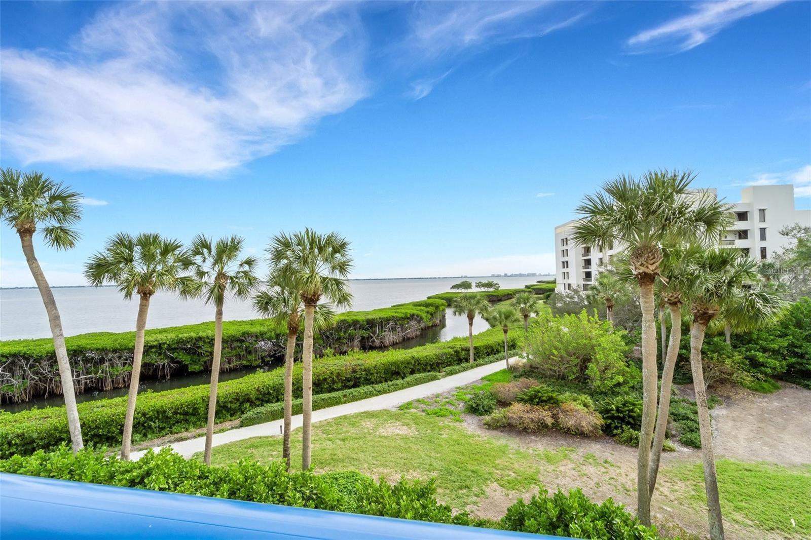 2110 HARBOURSIDE DRIVE 526
