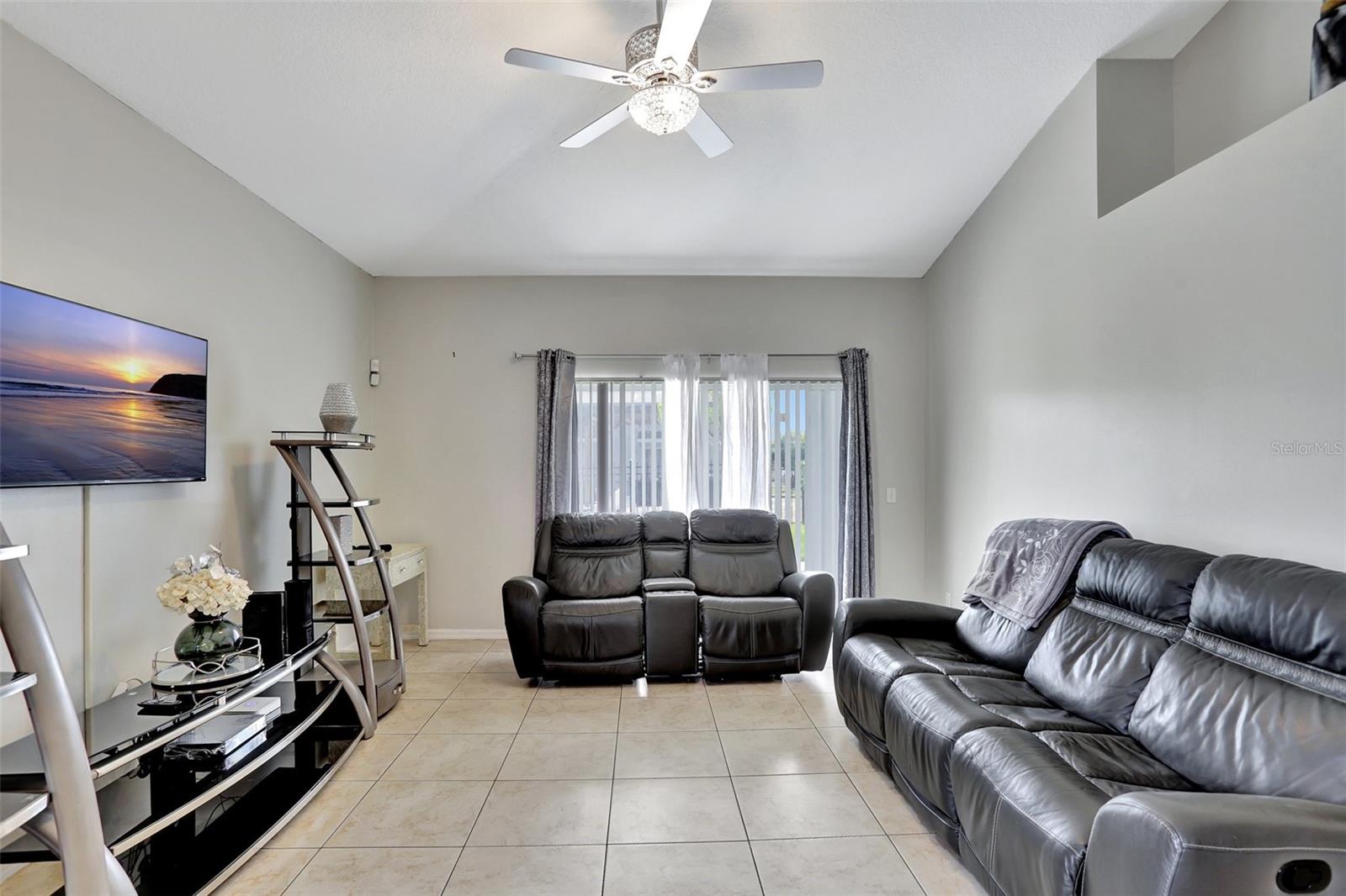 WYNDHAM LAKES ESTATES - Residential Lease