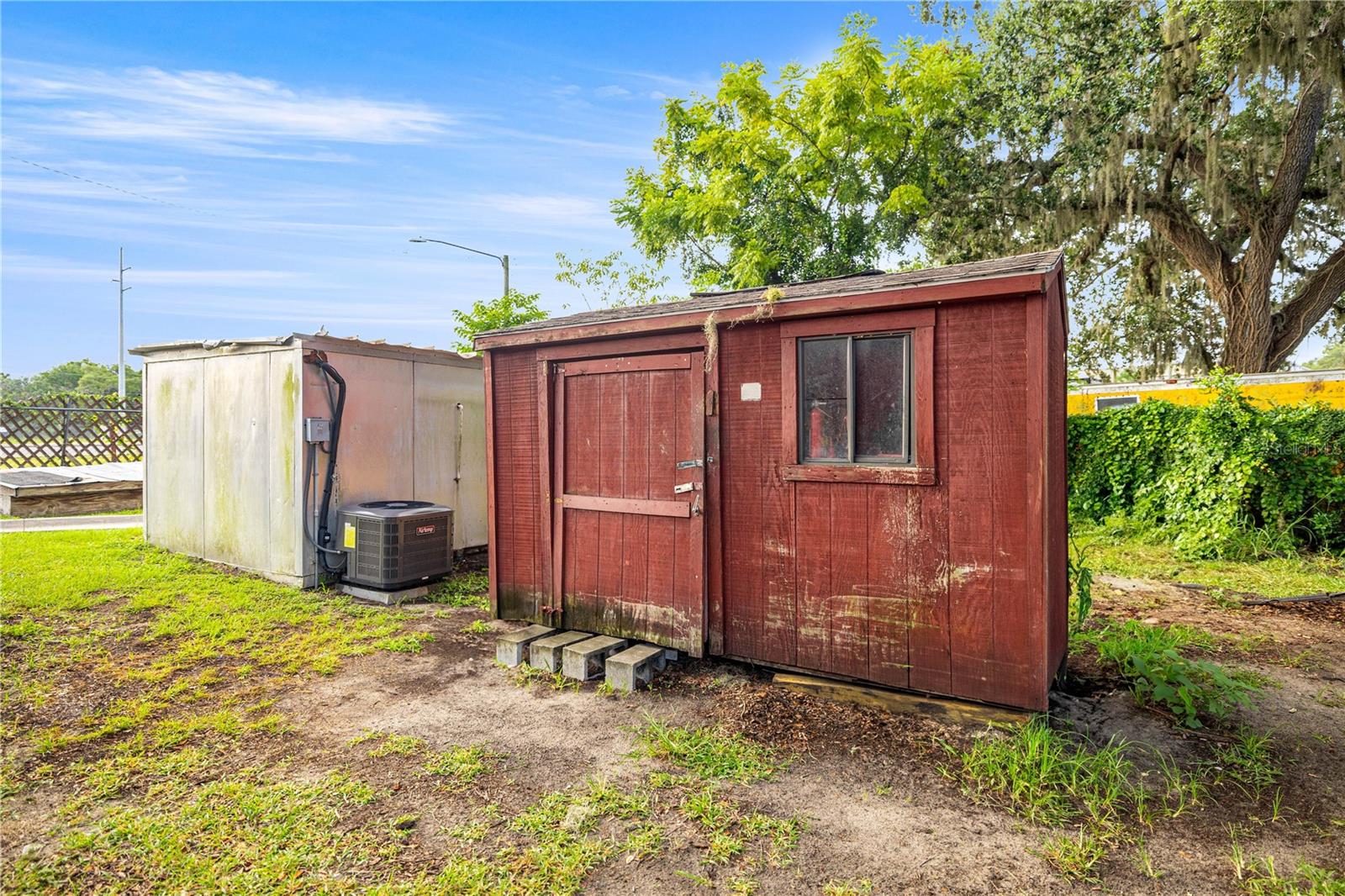 FRUITLAND PARK CASA LOMA - Commercial Sale