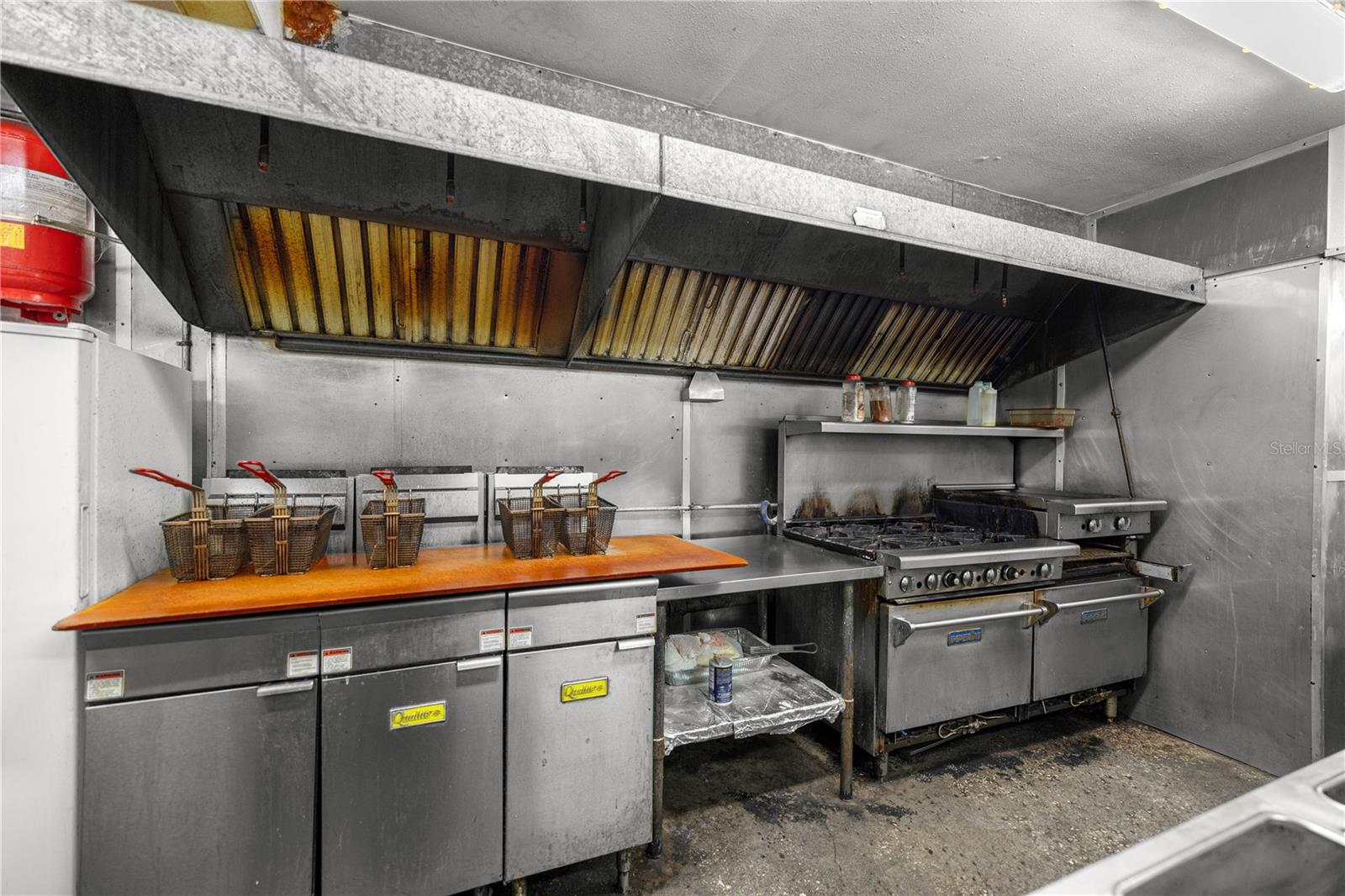 FRUITLAND PARK CASA LOMA - Commercial Sale