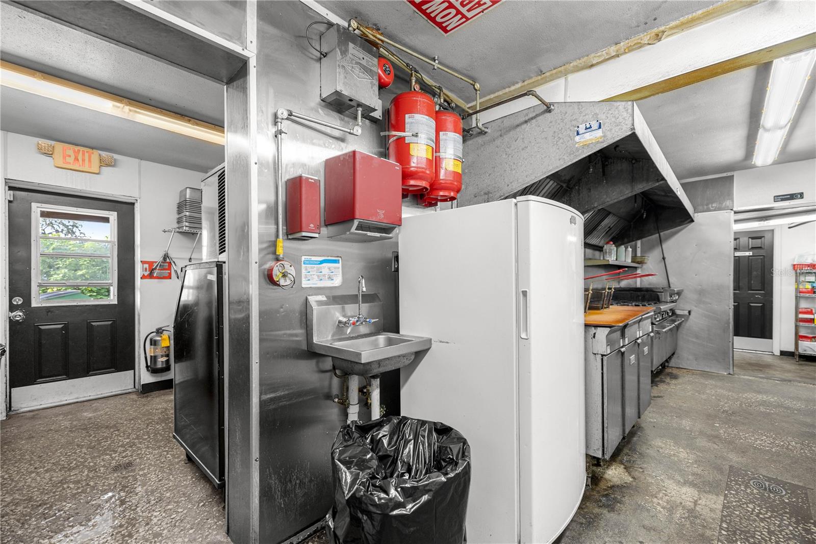 FRUITLAND PARK CASA LOMA - Commercial Sale