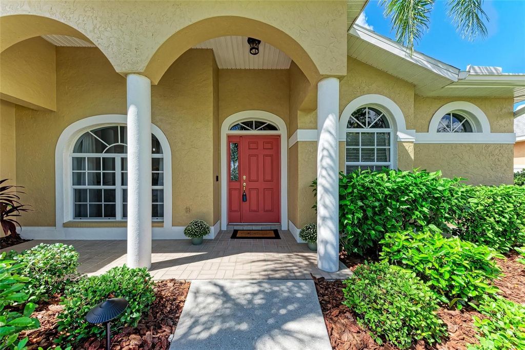 Photo of 7420 Arrowhead Run, Lakewood Ranch, FL 34202 (MLS # A4666642)