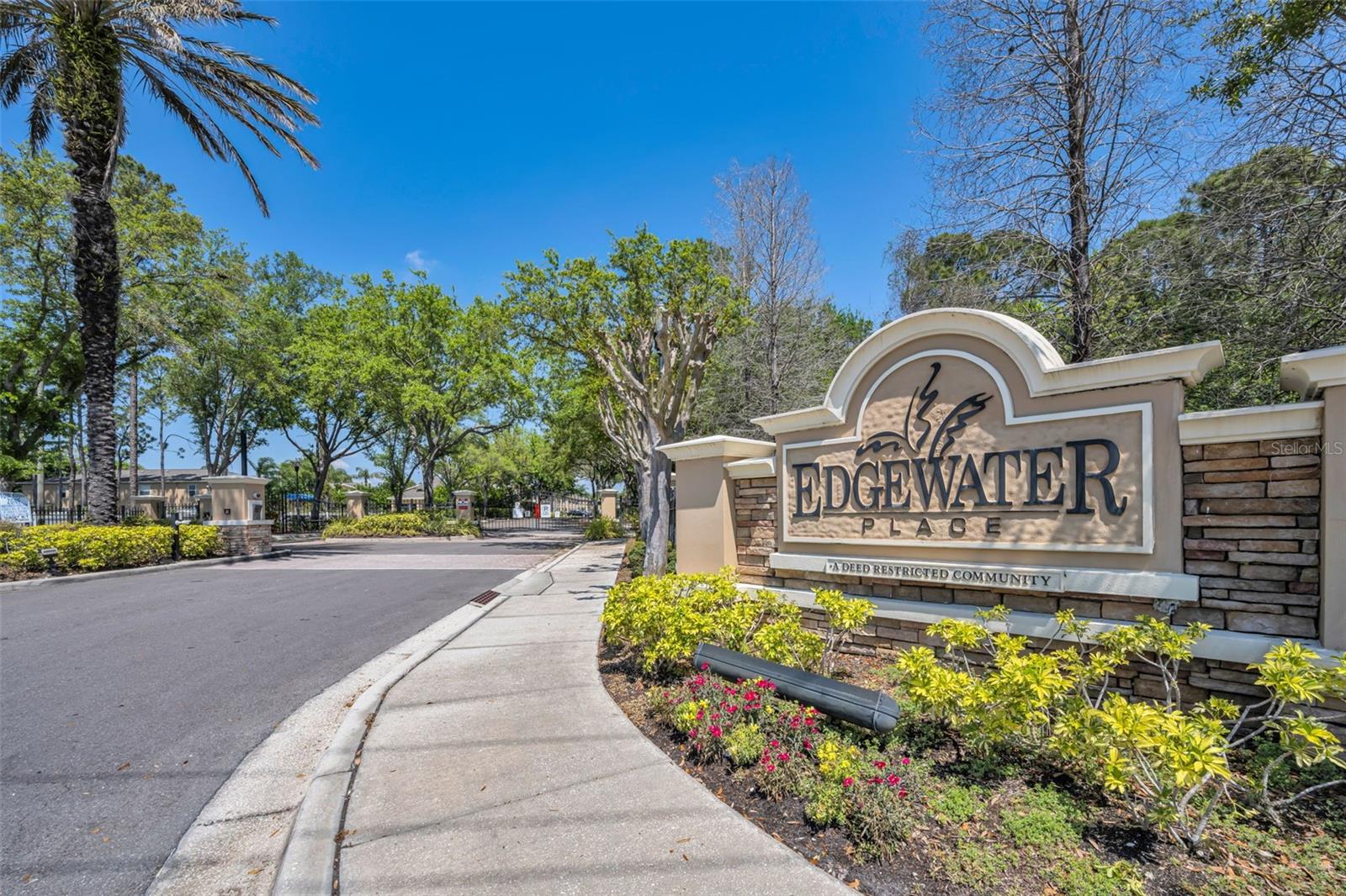 8015 SAVANNAH SUNSET LANE