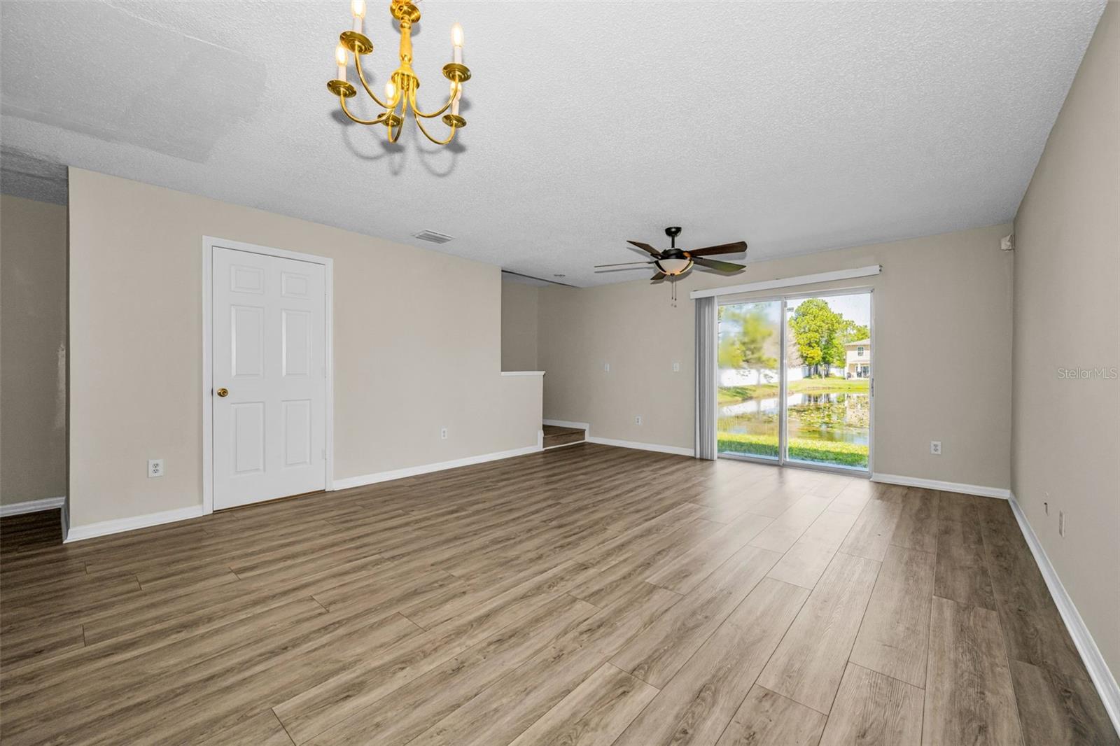 EDGEWATER PLACE - Residential