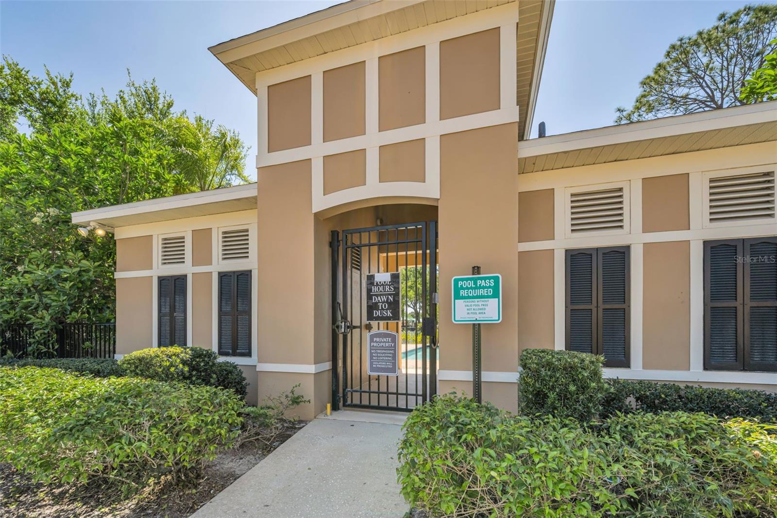 EDGEWATER PLACE - Residential