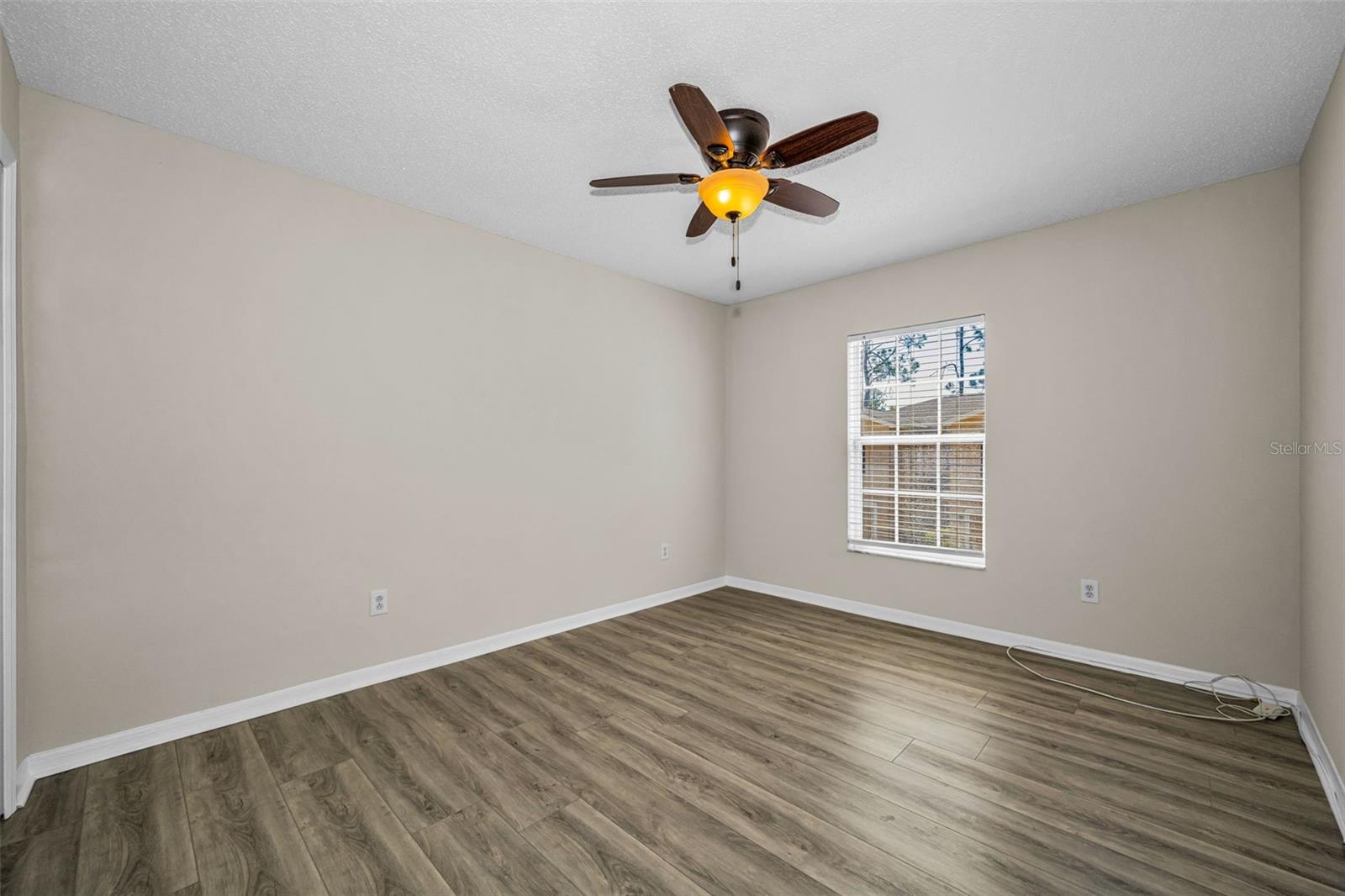 EDGEWATER PLACE - Residential