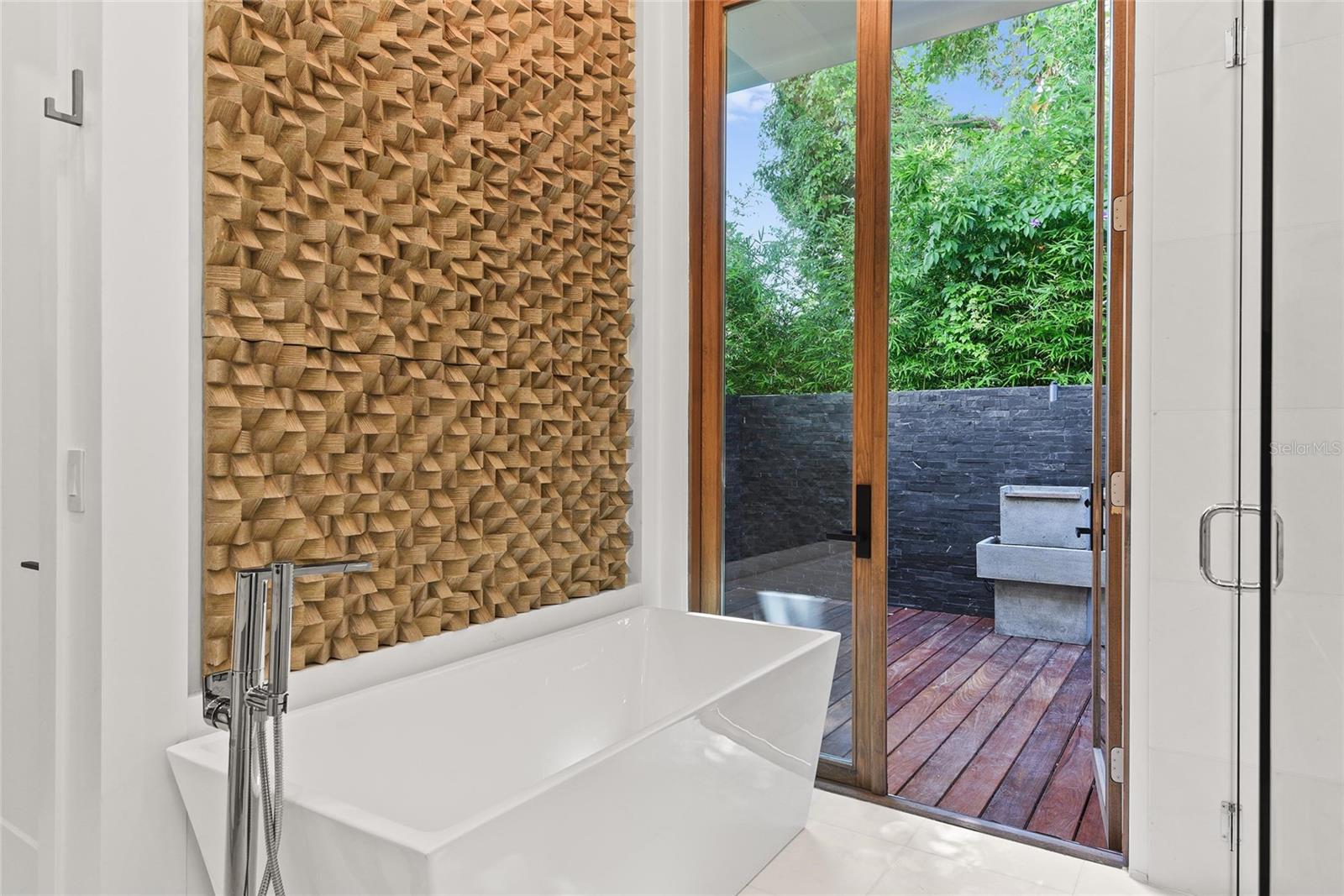 COMSTOCK PARK - Residential