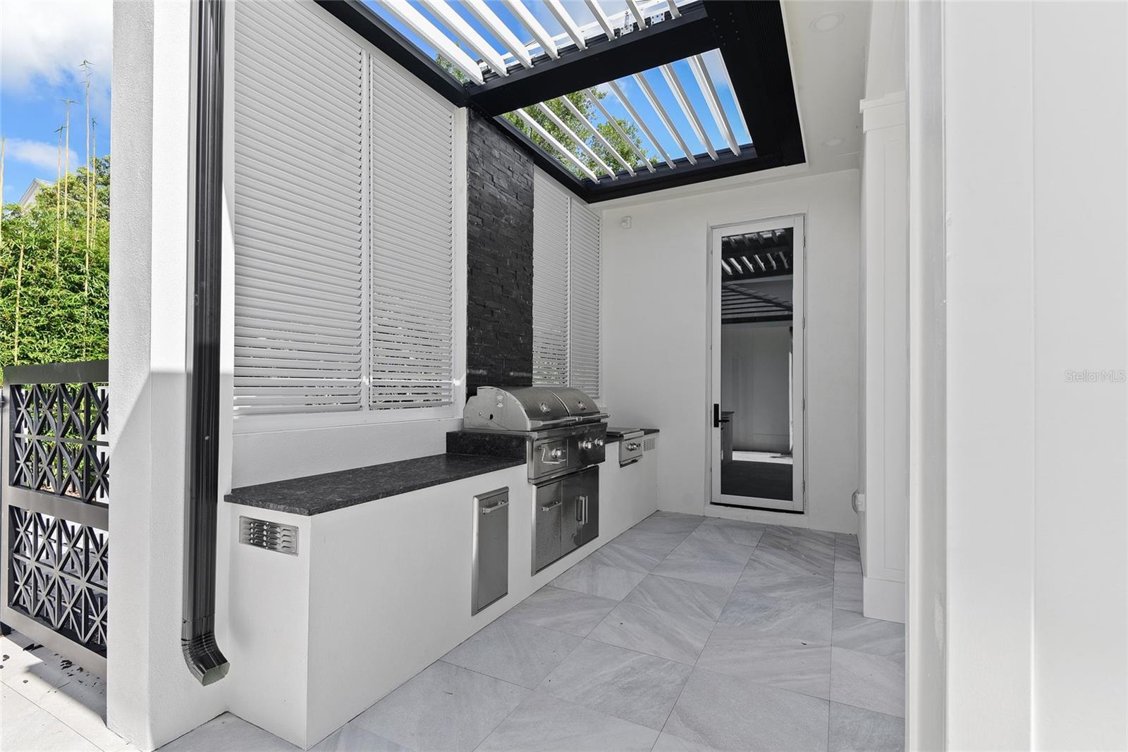 COMSTOCK PARK - Residential