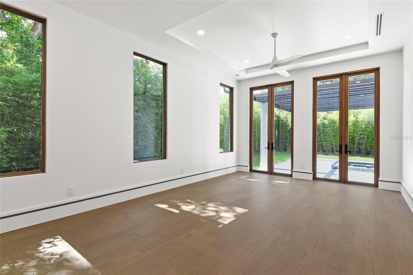 COMSTOCK PARK - Residential