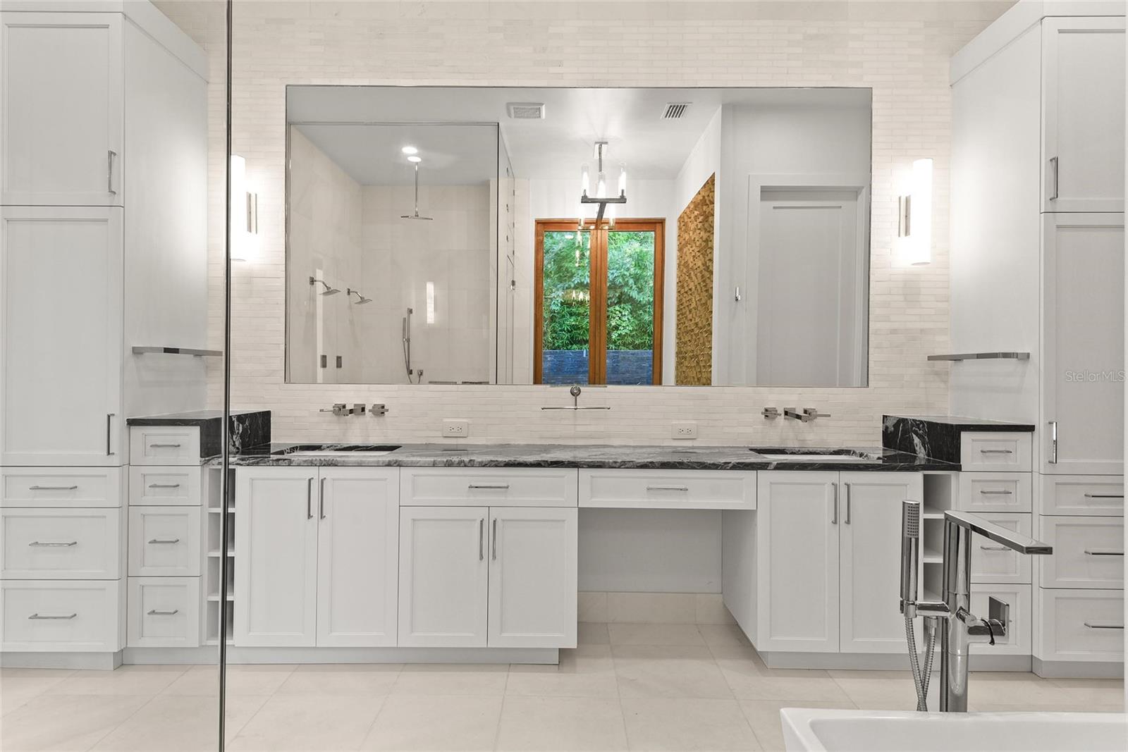 COMSTOCK PARK - Residential