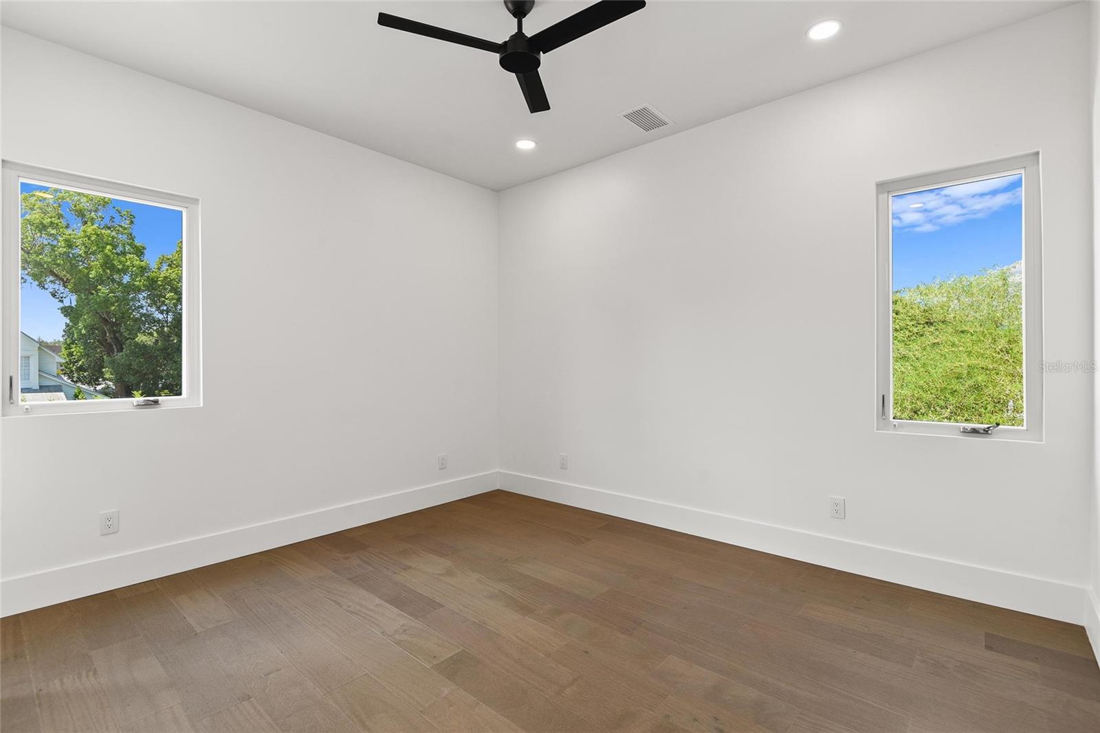 COMSTOCK PARK - Residential