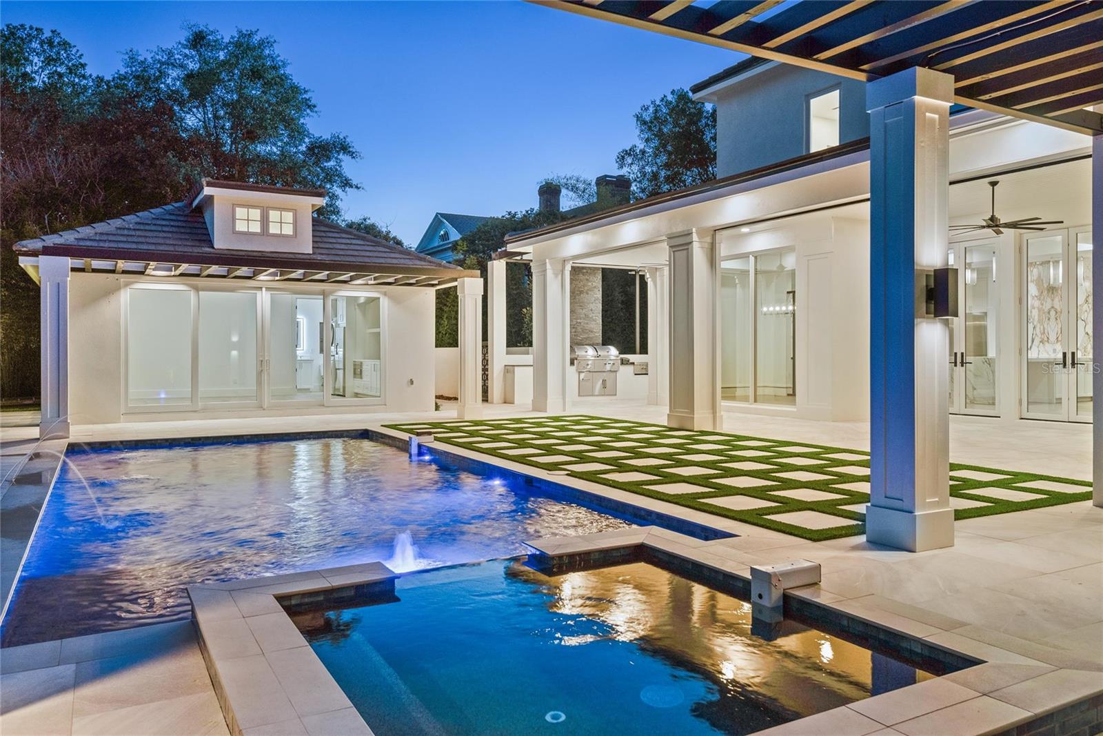 COMSTOCK PARK - Residential