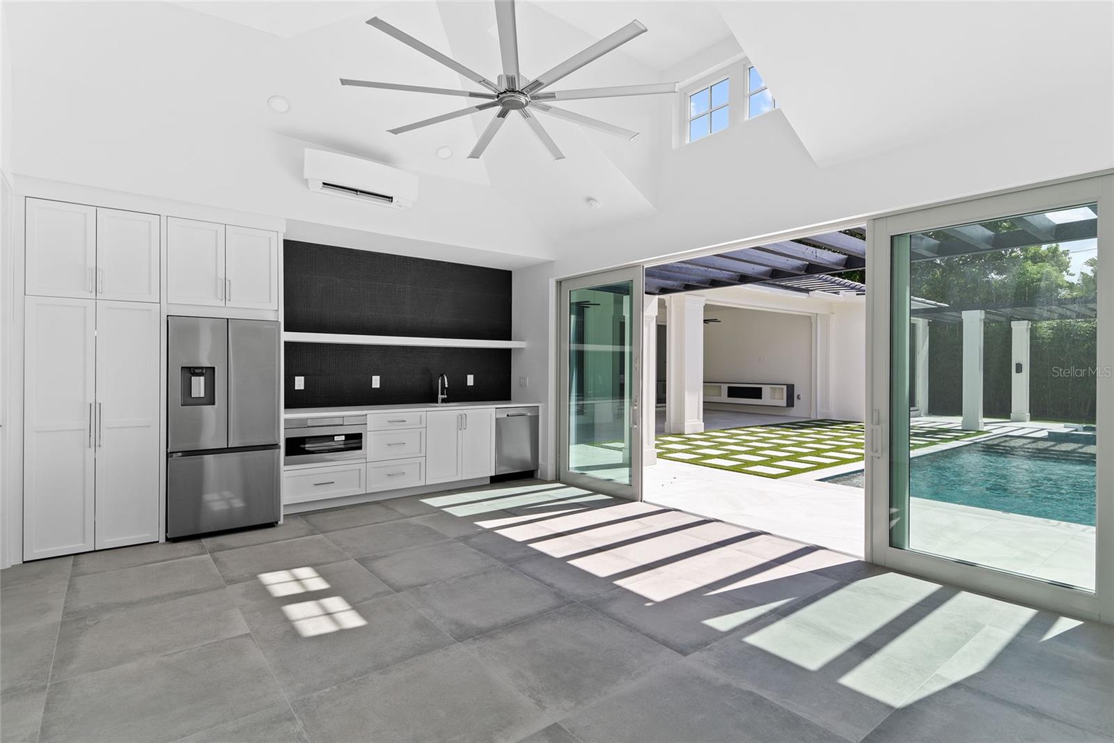 COMSTOCK PARK - Residential