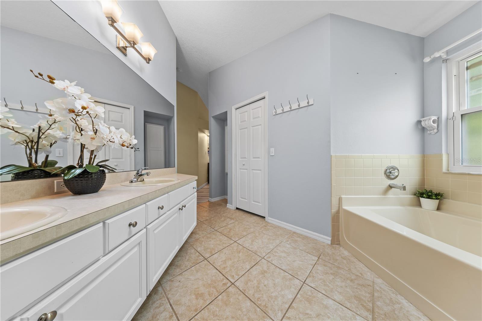 CARRINGTON PARK - Residential