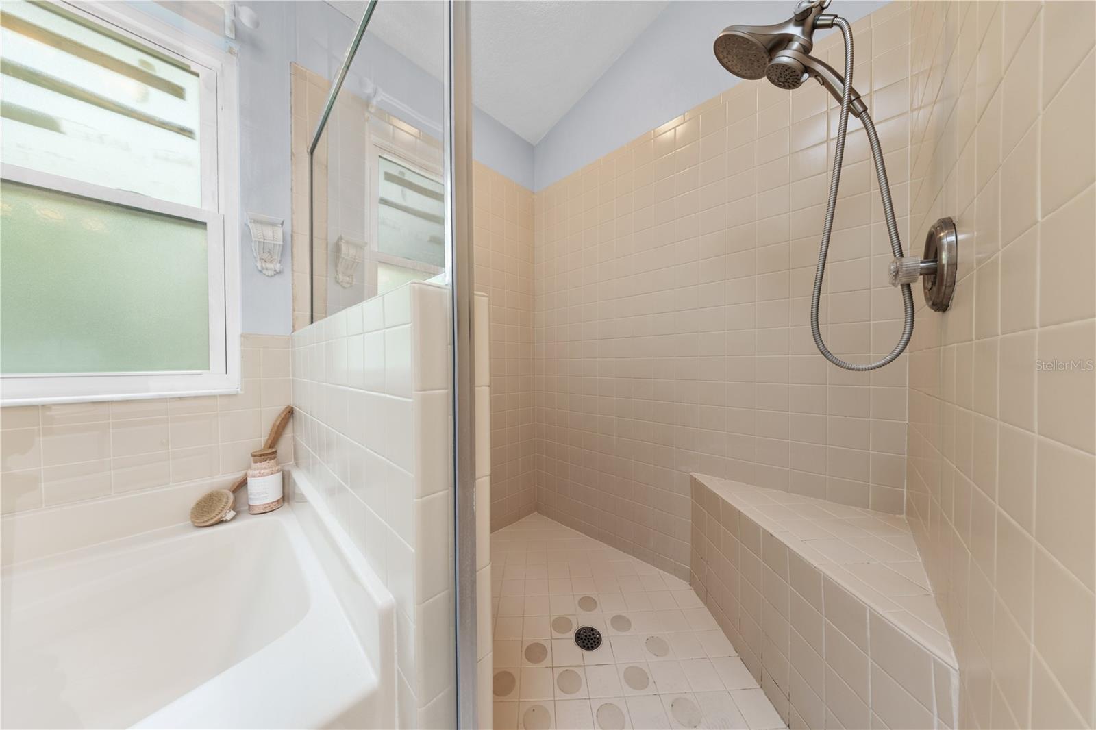 CARRINGTON PARK - Residential