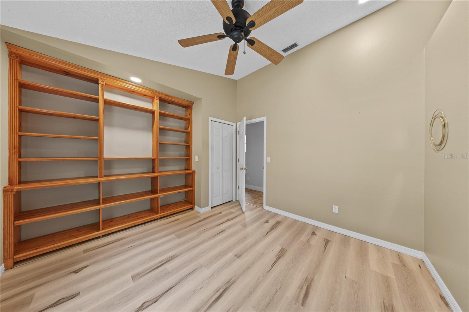 CARRINGTON PARK - Residential