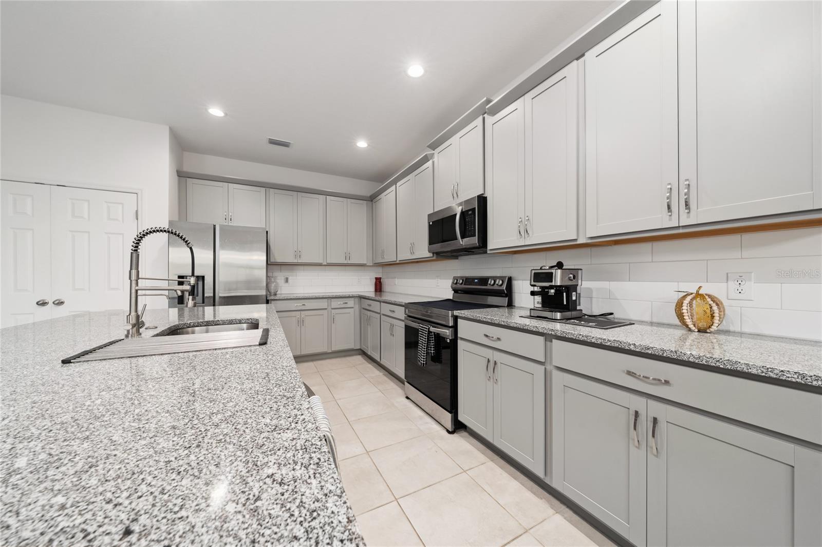 TRINITY LAKES PH 3 - Residential