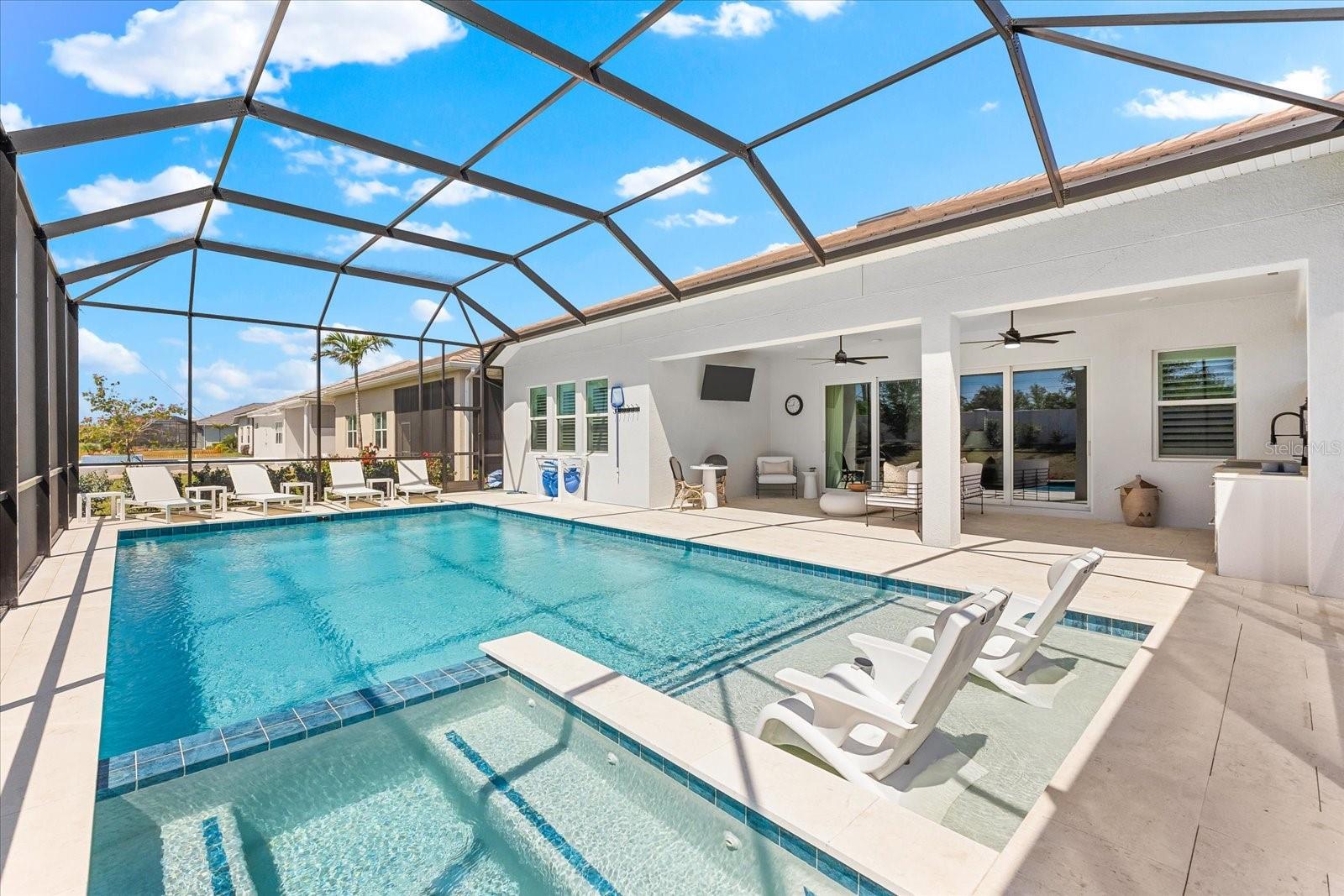 8163 REDONDA LOOP