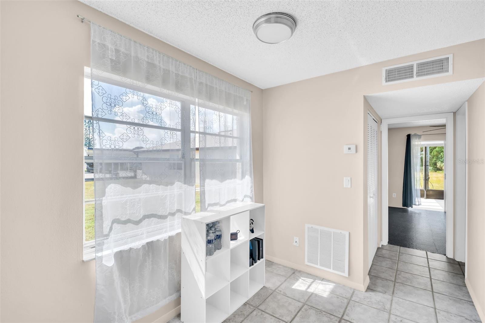 HILL CREST VILLAS - Residential