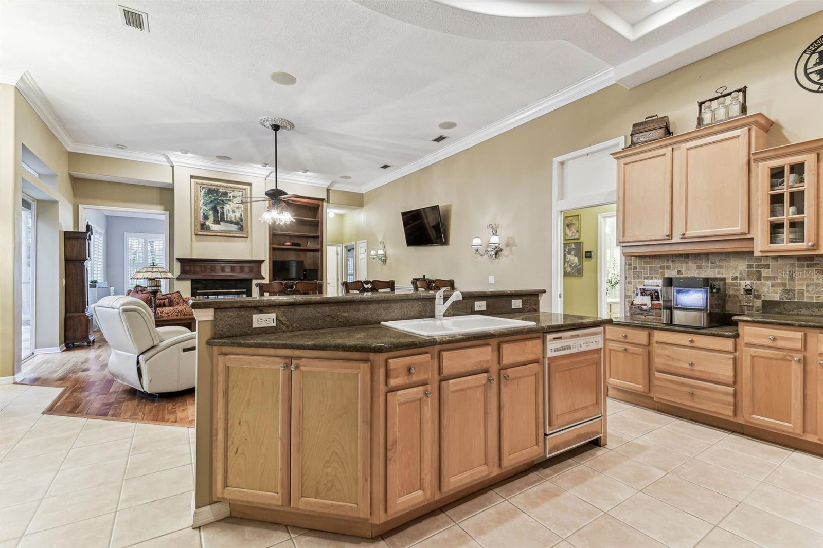 UNPLATTED - Residential