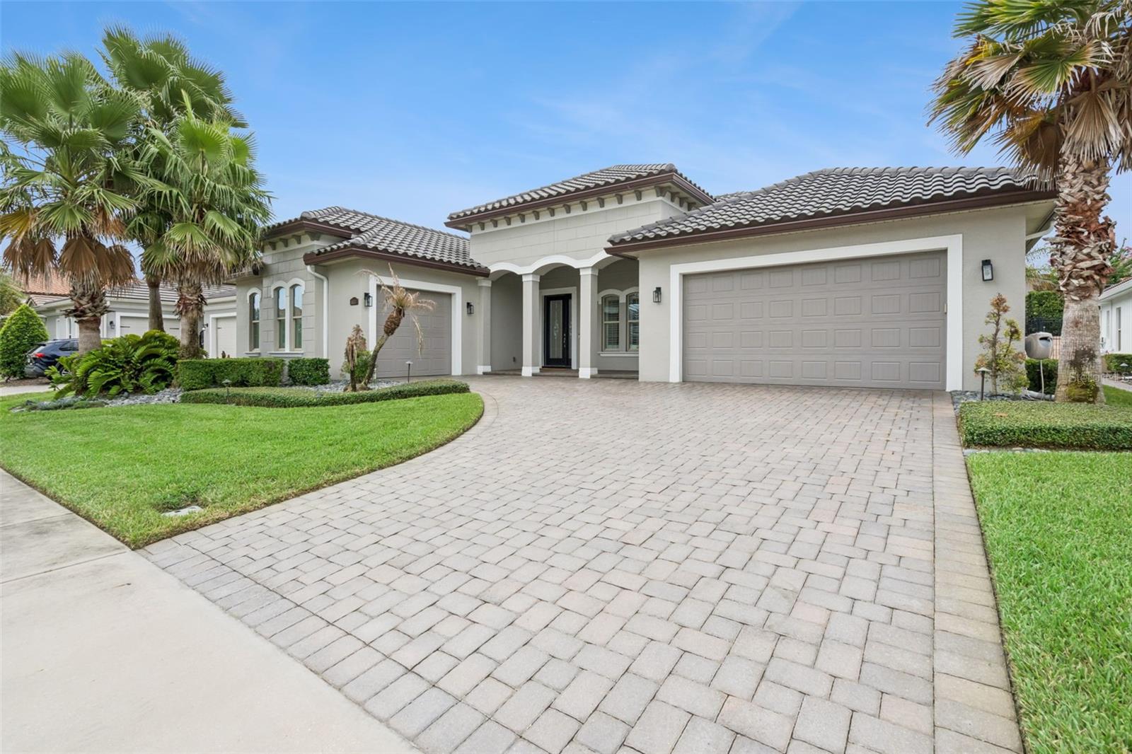 1417 OIL LAMP COVE