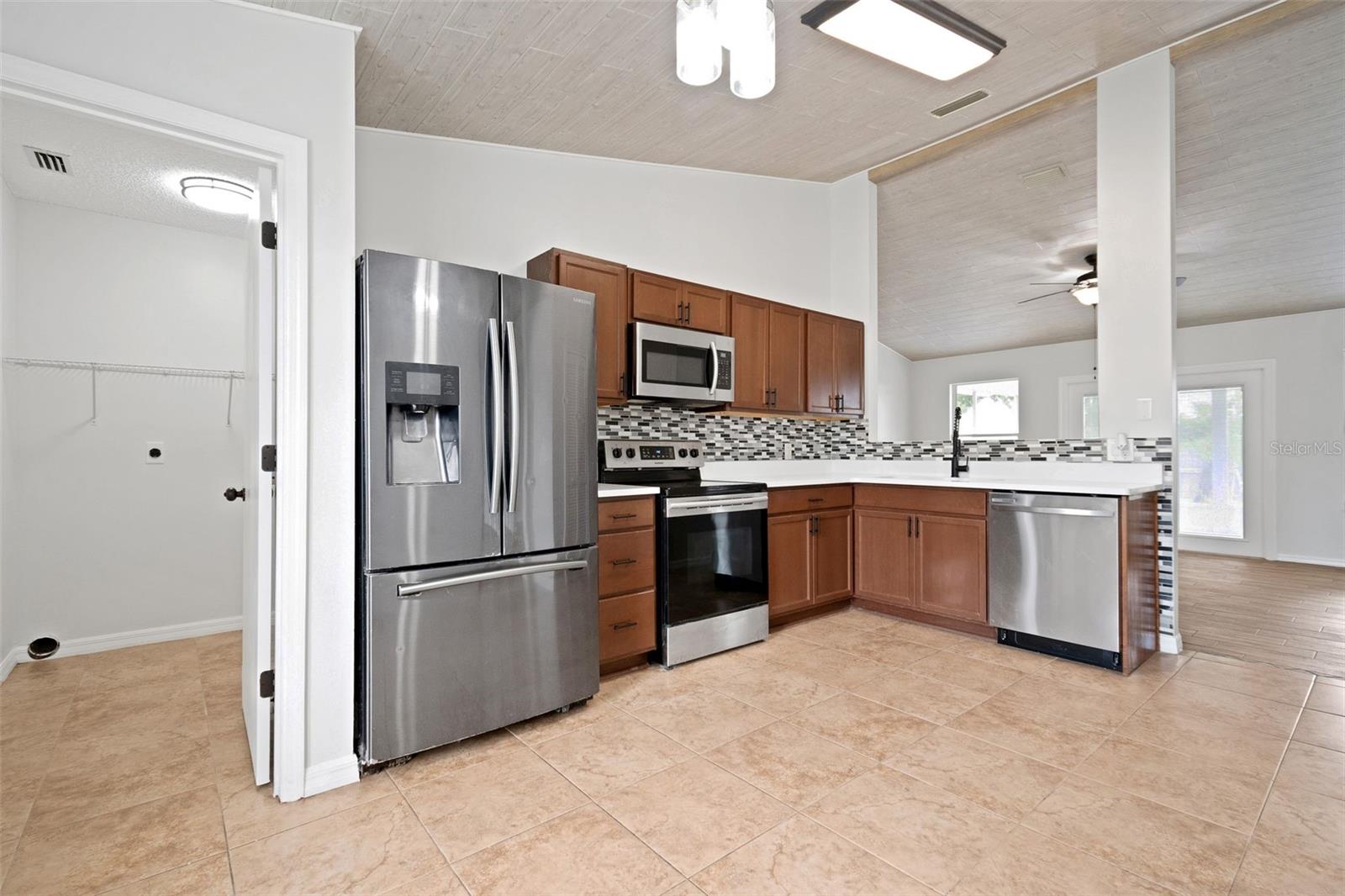 679 SANDPIPER CIRCLE