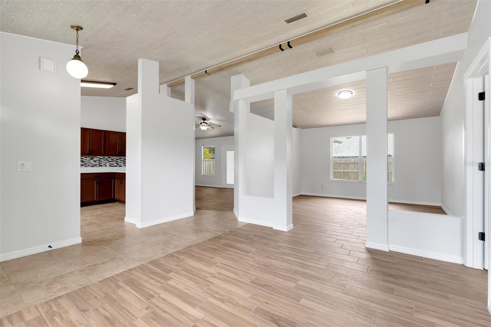 679 SANDPIPER CIRCLE