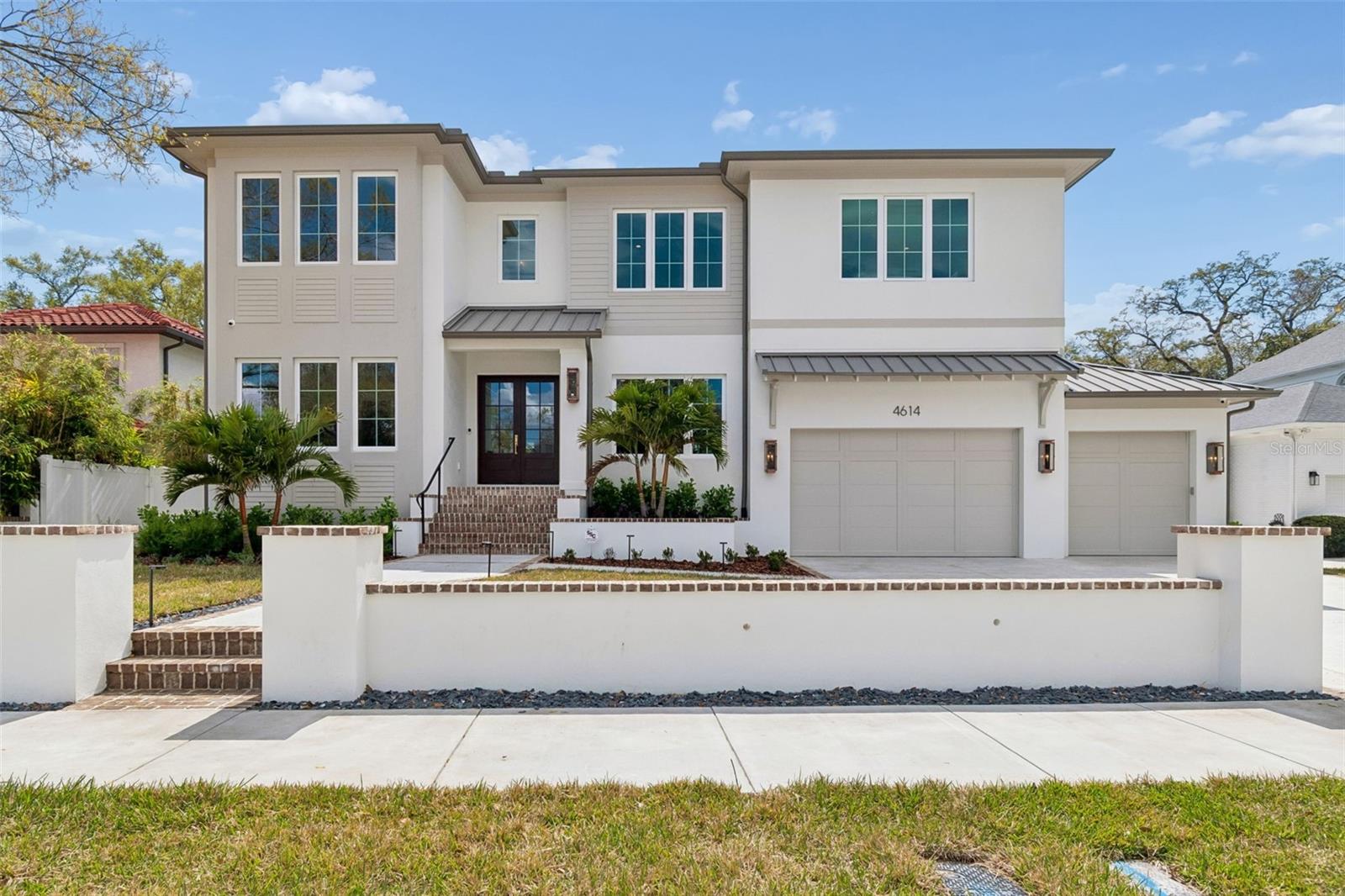 4614 W SUNSET BOULEVARD