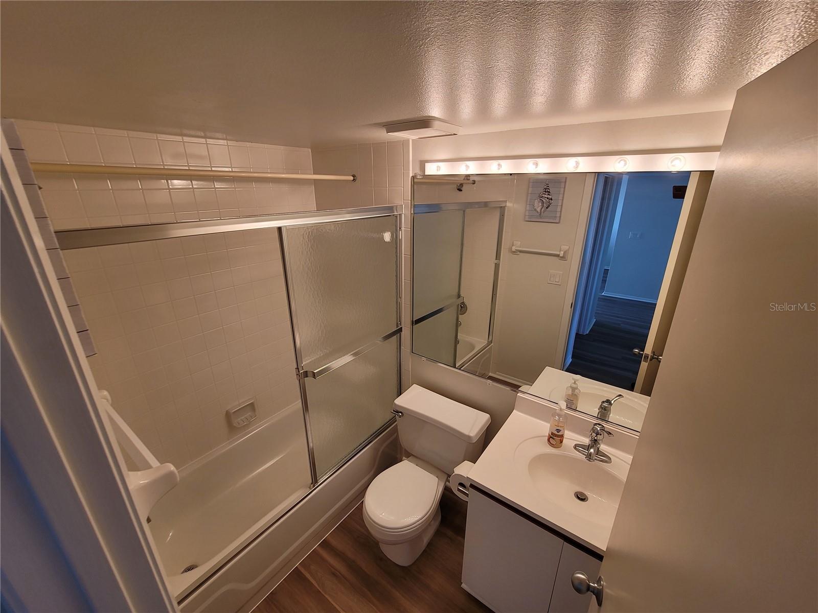 THE FAIRWAYS AT PINEBROOK PH II - Residential Lease