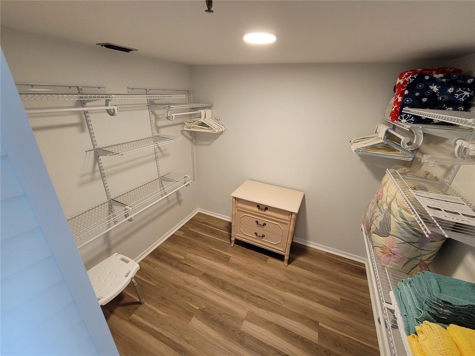 THE FAIRWAYS AT PINEBROOK PH II - Residential Lease