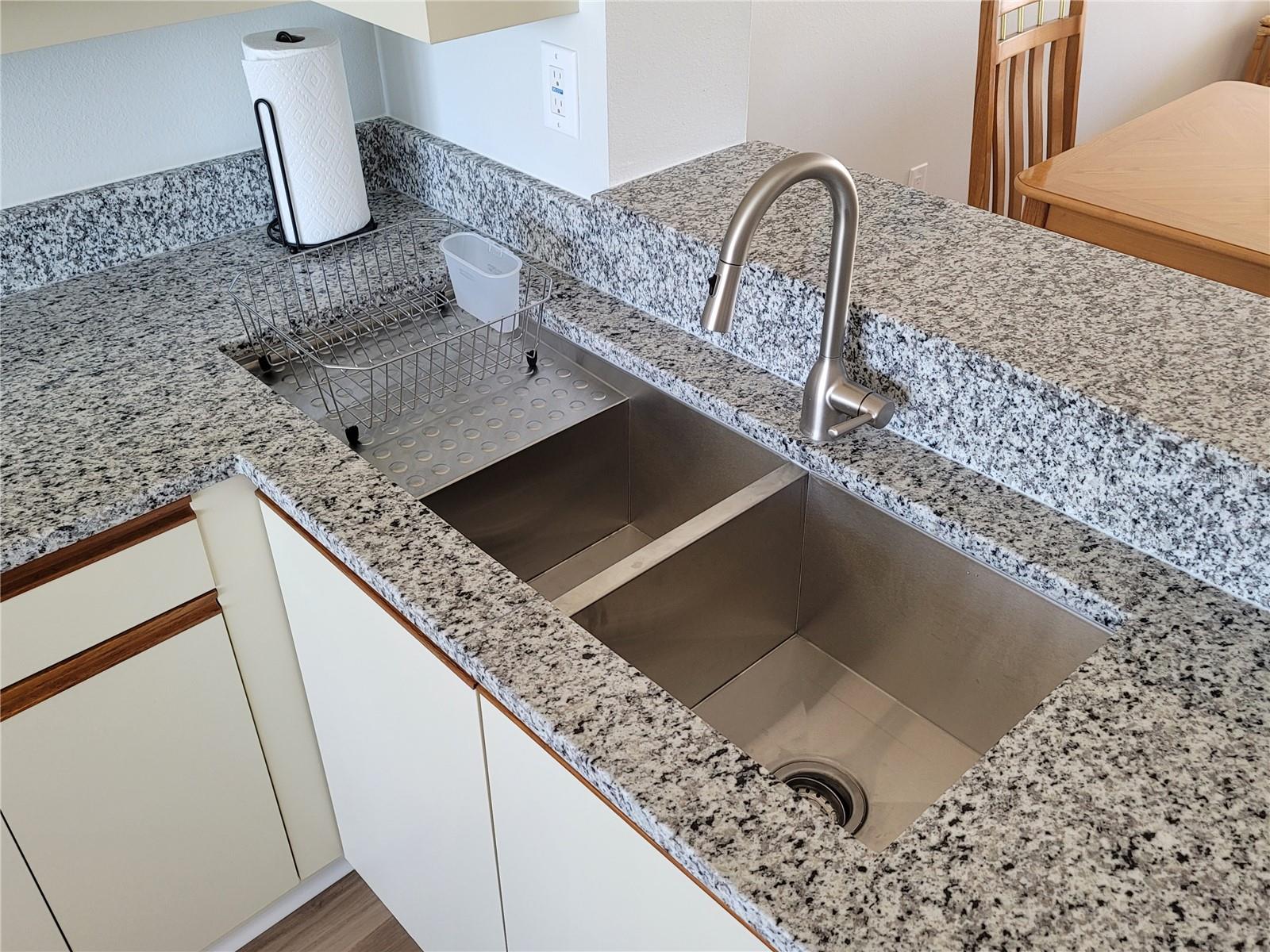 THE FAIRWAYS AT PINEBROOK PH II - Residential Lease