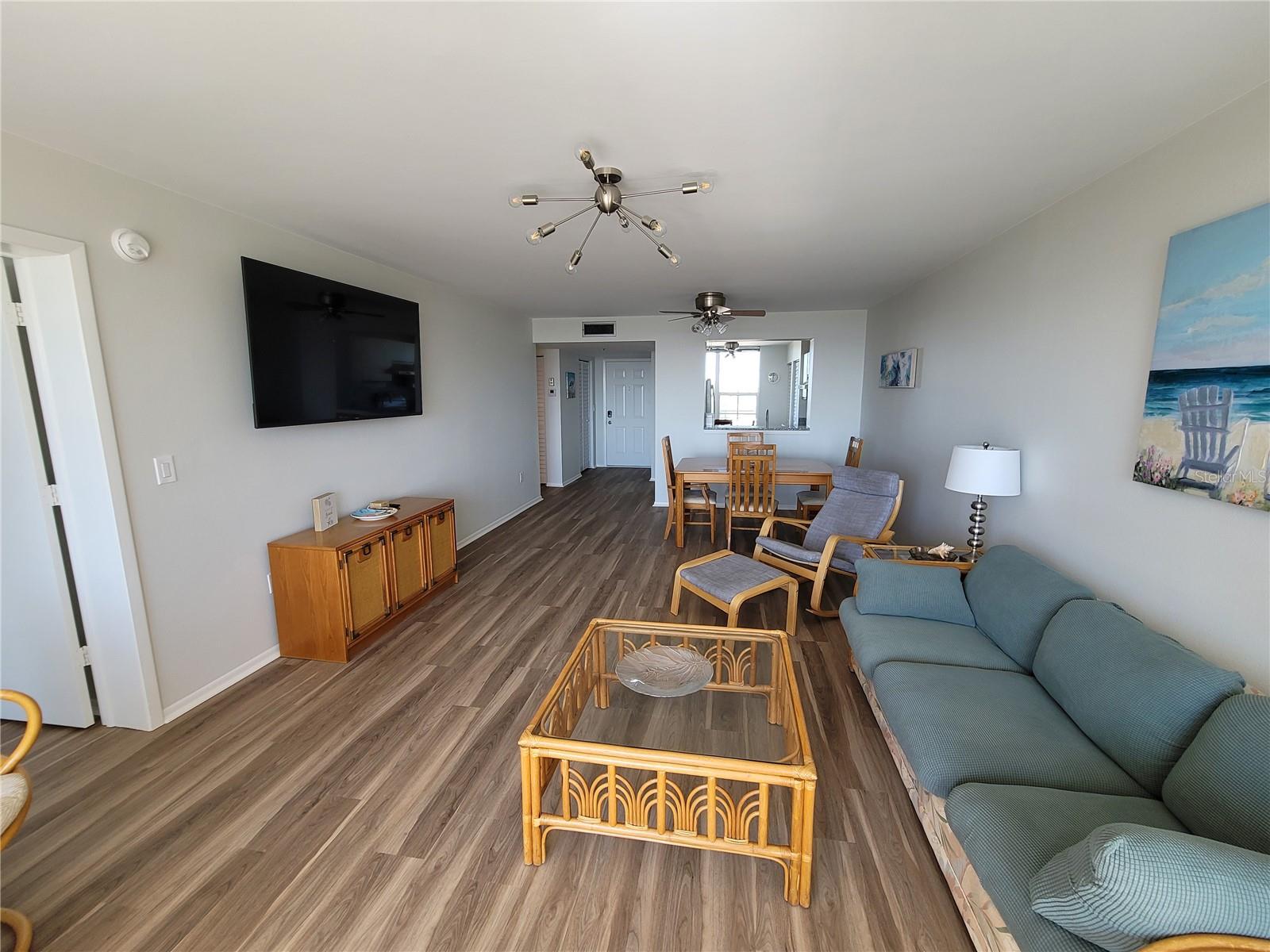 THE FAIRWAYS AT PINEBROOK PH II - Residential Lease