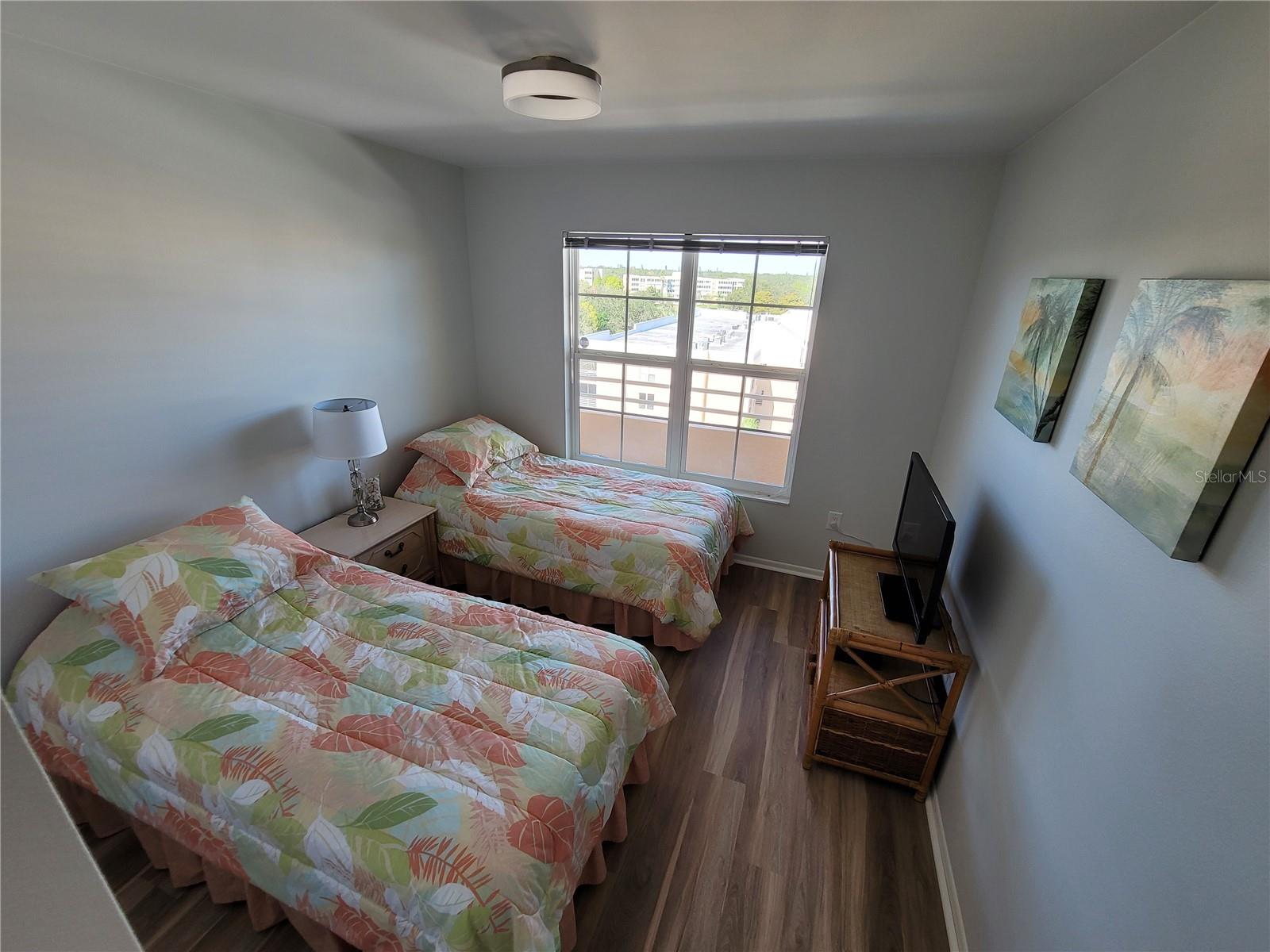 THE FAIRWAYS AT PINEBROOK PH II - Residential Lease