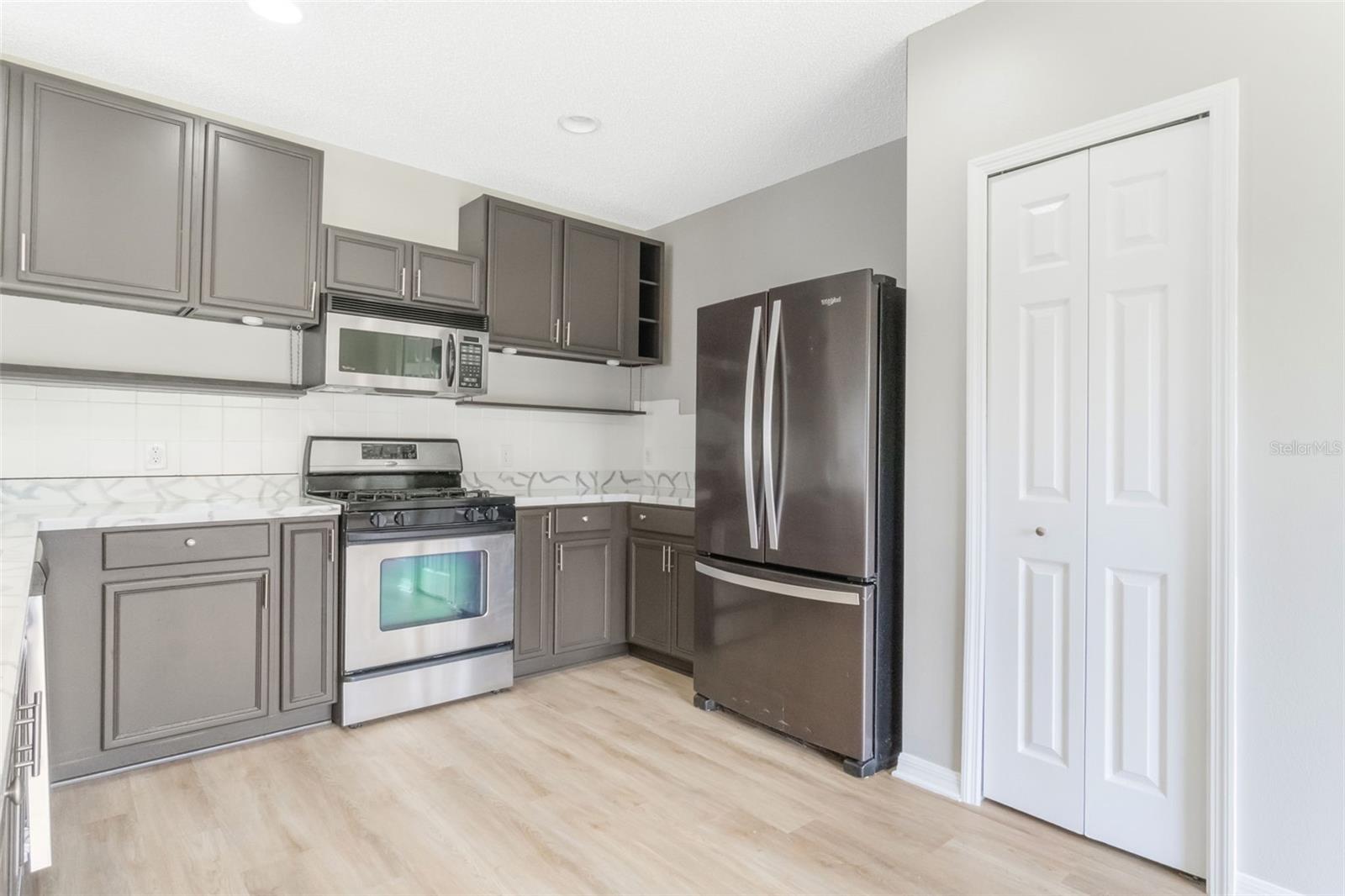 CREPE MYRTLE COVE CRESCENT LAKES - Residential