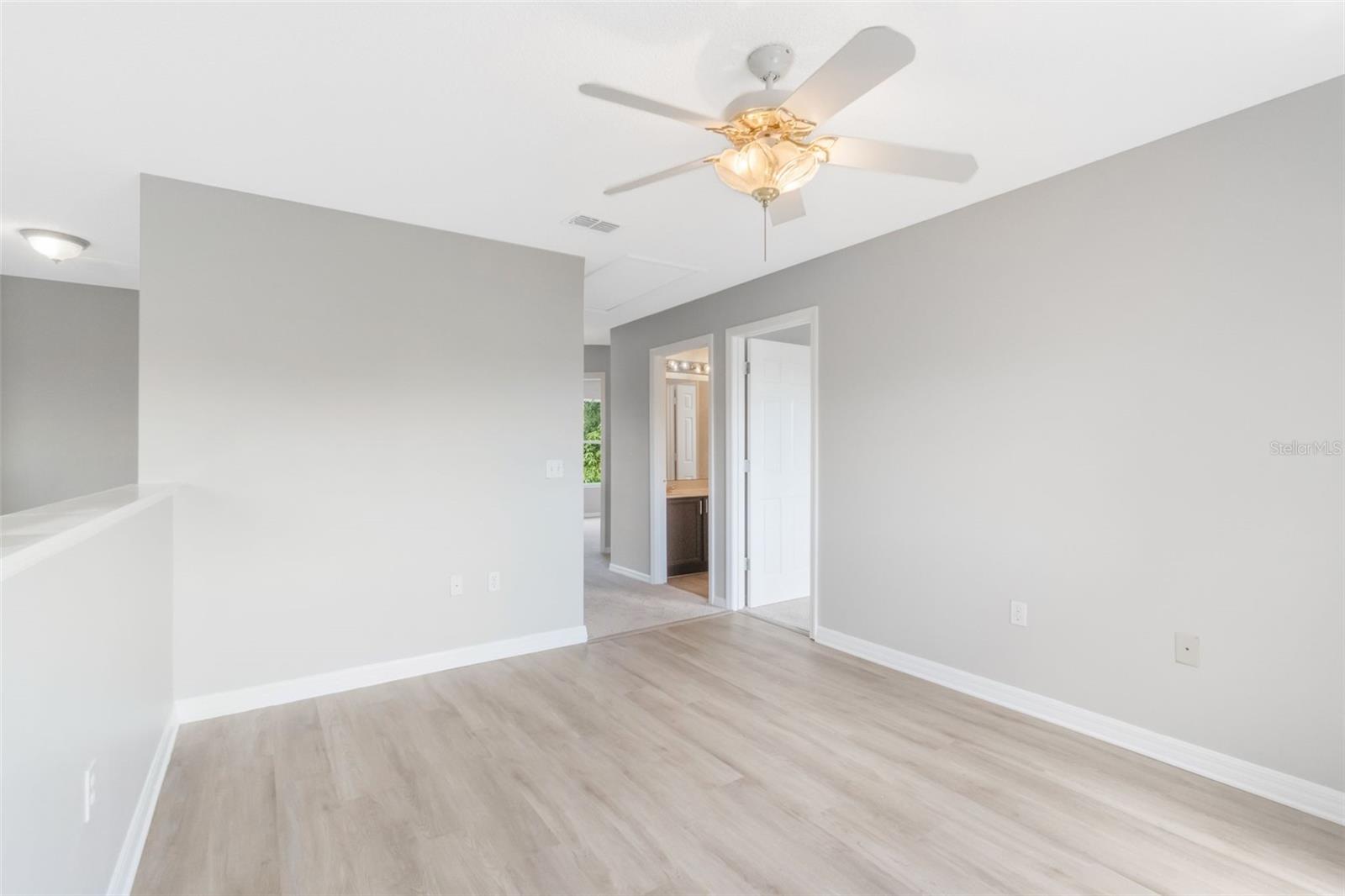 CREPE MYRTLE COVE CRESCENT LAKES - Residential