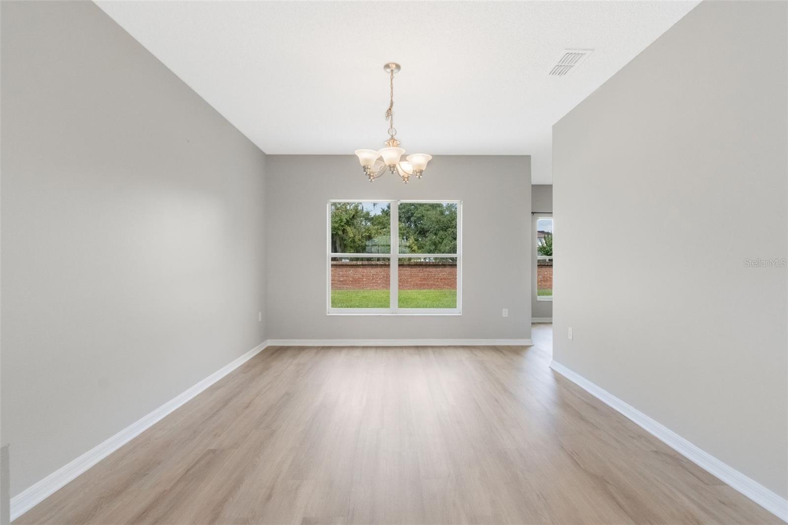 CREPE MYRTLE COVE CRESCENT LAKES - Residential