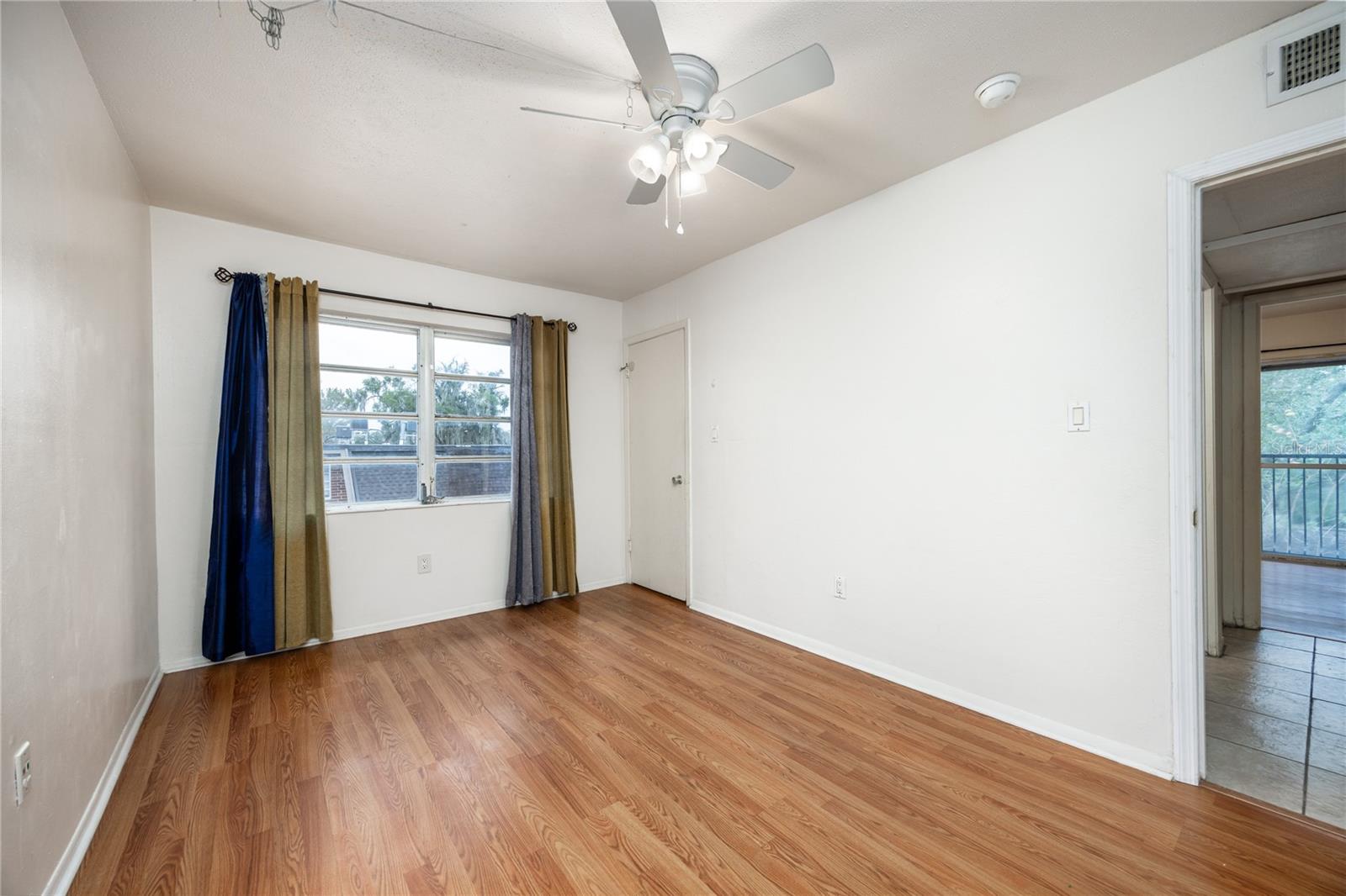 SUMMIT HOUSE - Residential