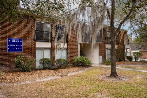 Photo of 1700 SW 16th Court #B27, Gainesville, FL 32608 (MLS # GC536215)